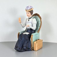 1982 Avon Presidents Club Albee Award Figurine