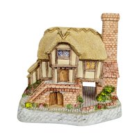 1993 David Winter Whileaway Cottage Village Figurine