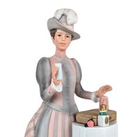 1984 Avon Mrs. Albee Award Figurine
