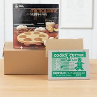 Vintage Anchor Hocking Muffin Pan and 2-in-1 Snowman Cookie Cutter