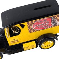 1993 Coca Cola Die Cast Metal Truck Bank