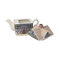 Vintage Sadler Tudor House Decorative Teapot