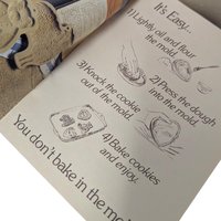 1983 Brown Bag Cookie Art Shortbread Mold