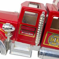 Vintage Tonka Red Hook and Ladder Fire Truck 2 Piece 33 Inch Working Ladder