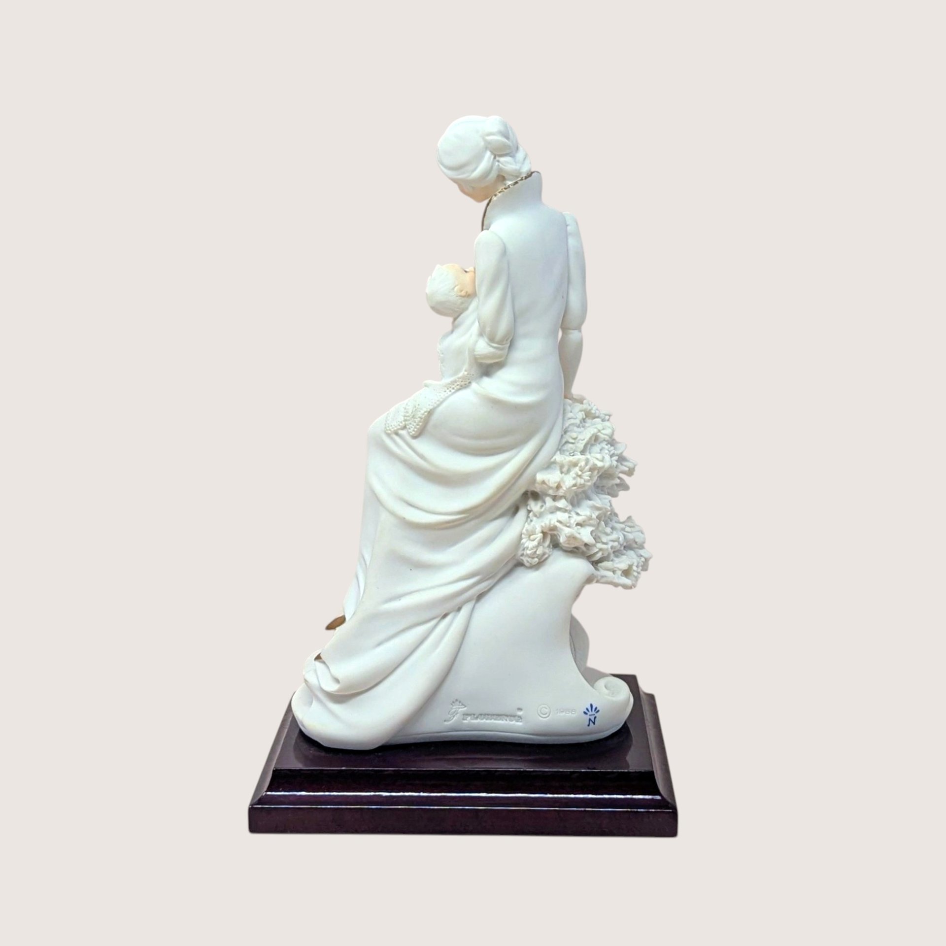 1992 Giuseppe Armani Maternal Statue 