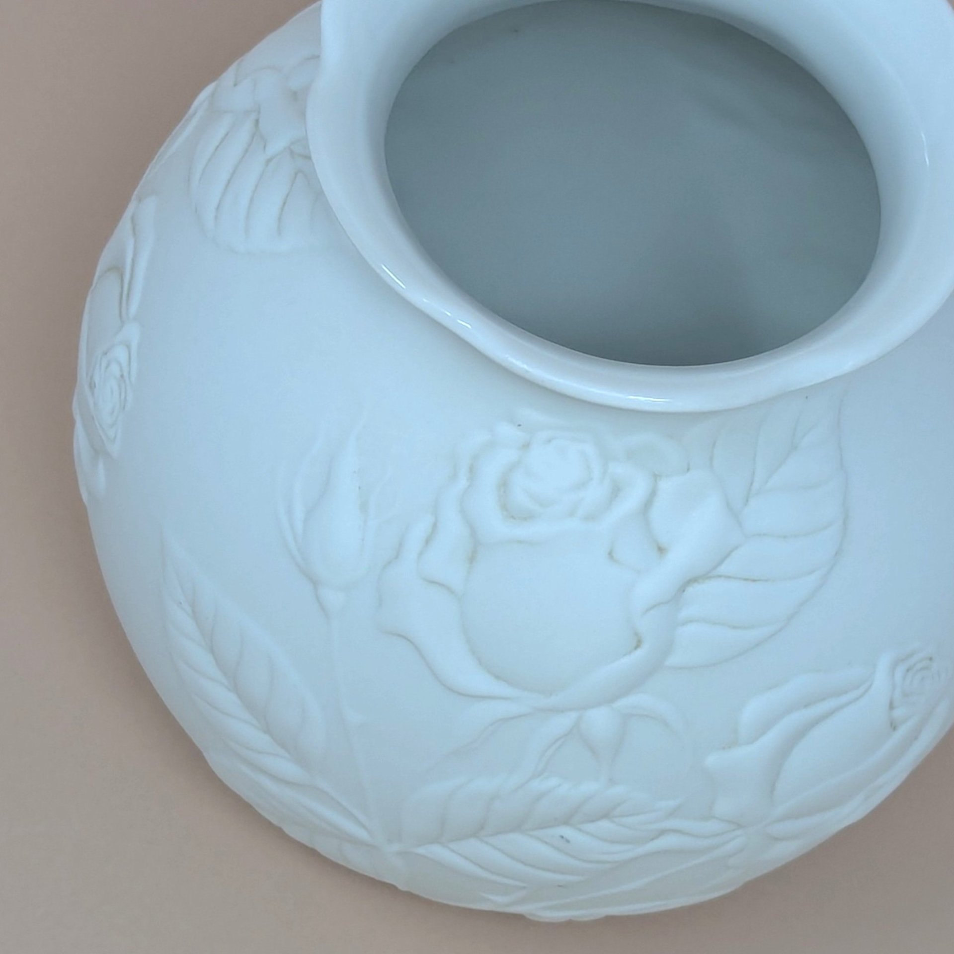 1980s Kaiser West Germany Bisque Vase – Embossed Rose Porcelain