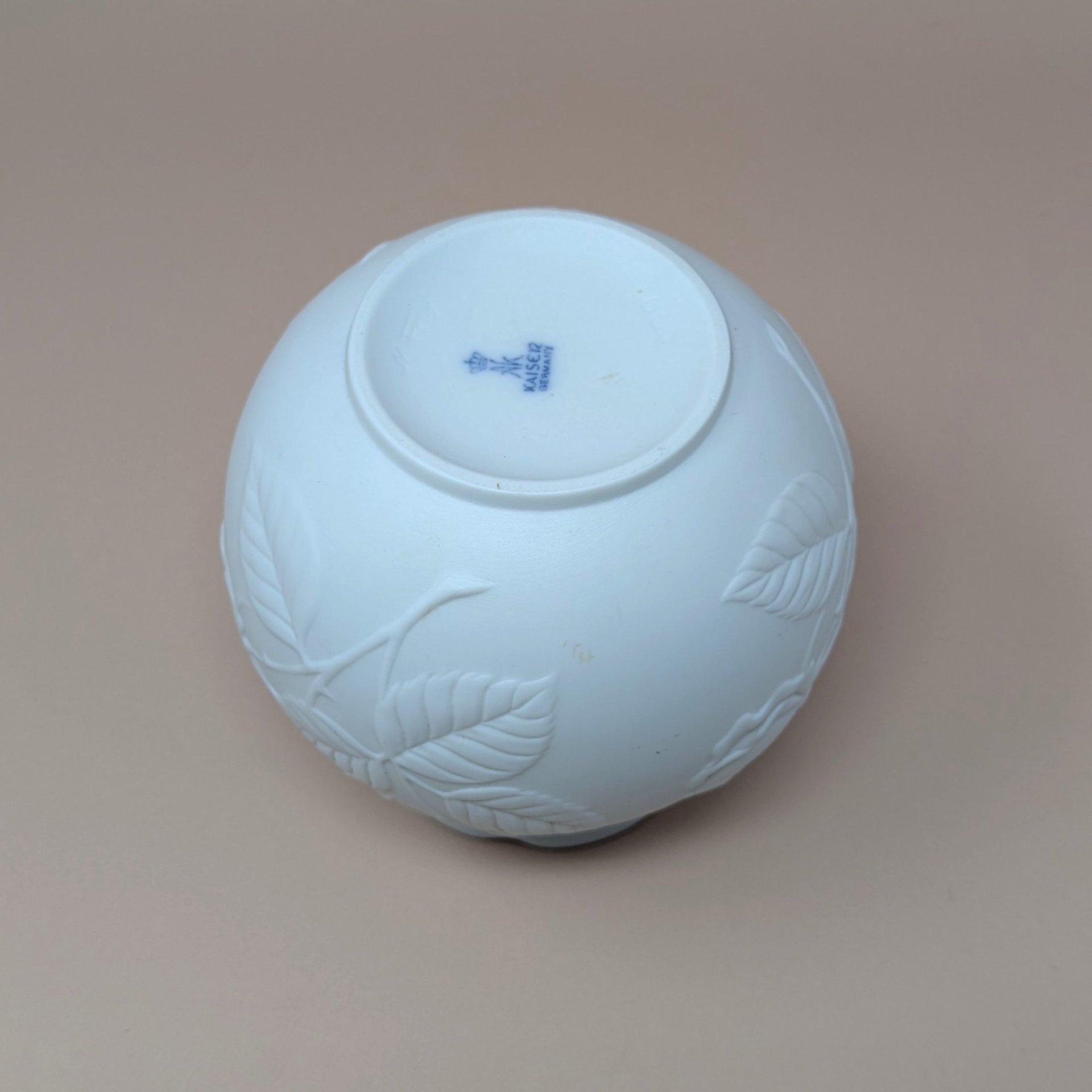 1980s Kaiser West Germany Bisque Vase – Embossed Rose Porcelain