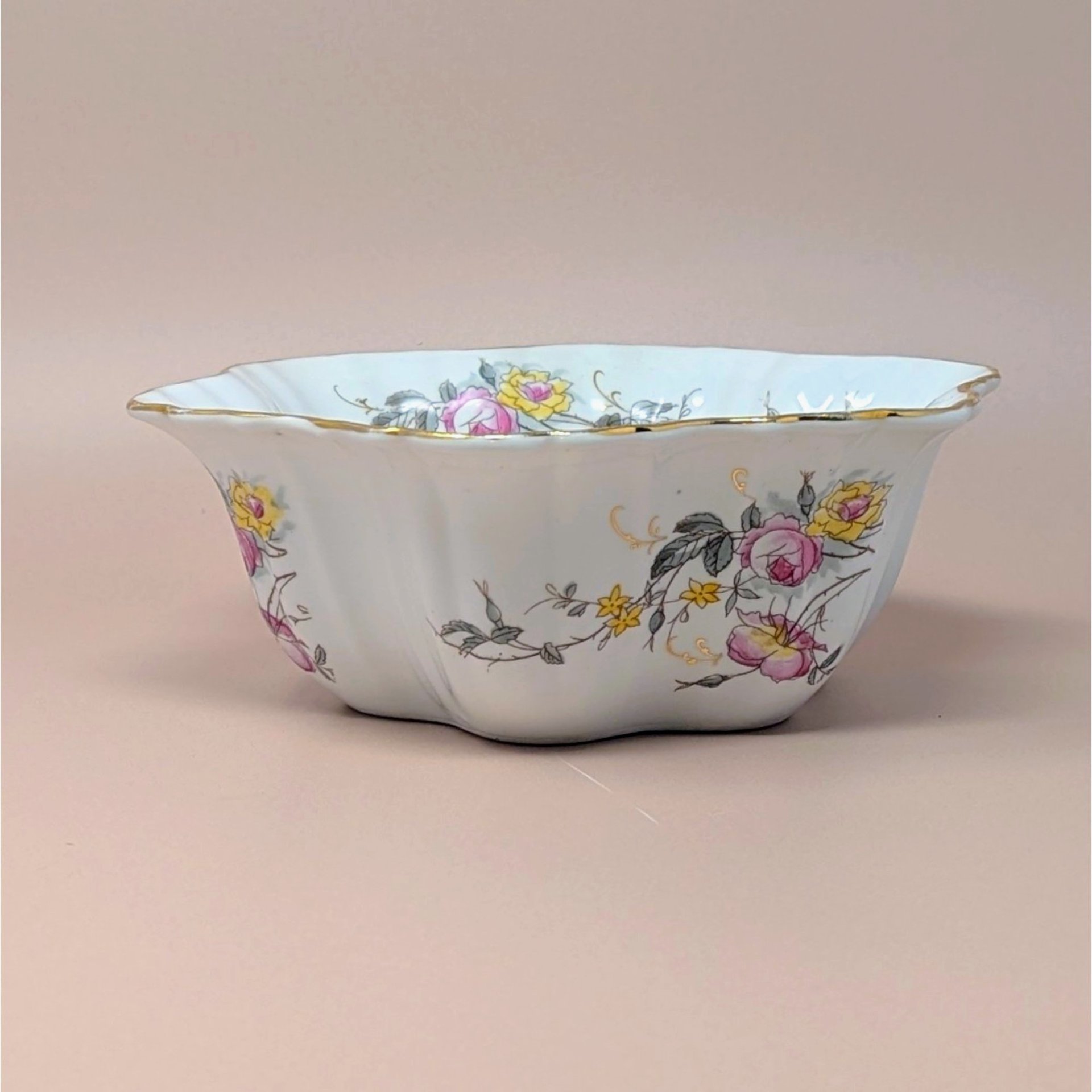 Early 20th Century German Porcelain Bowl