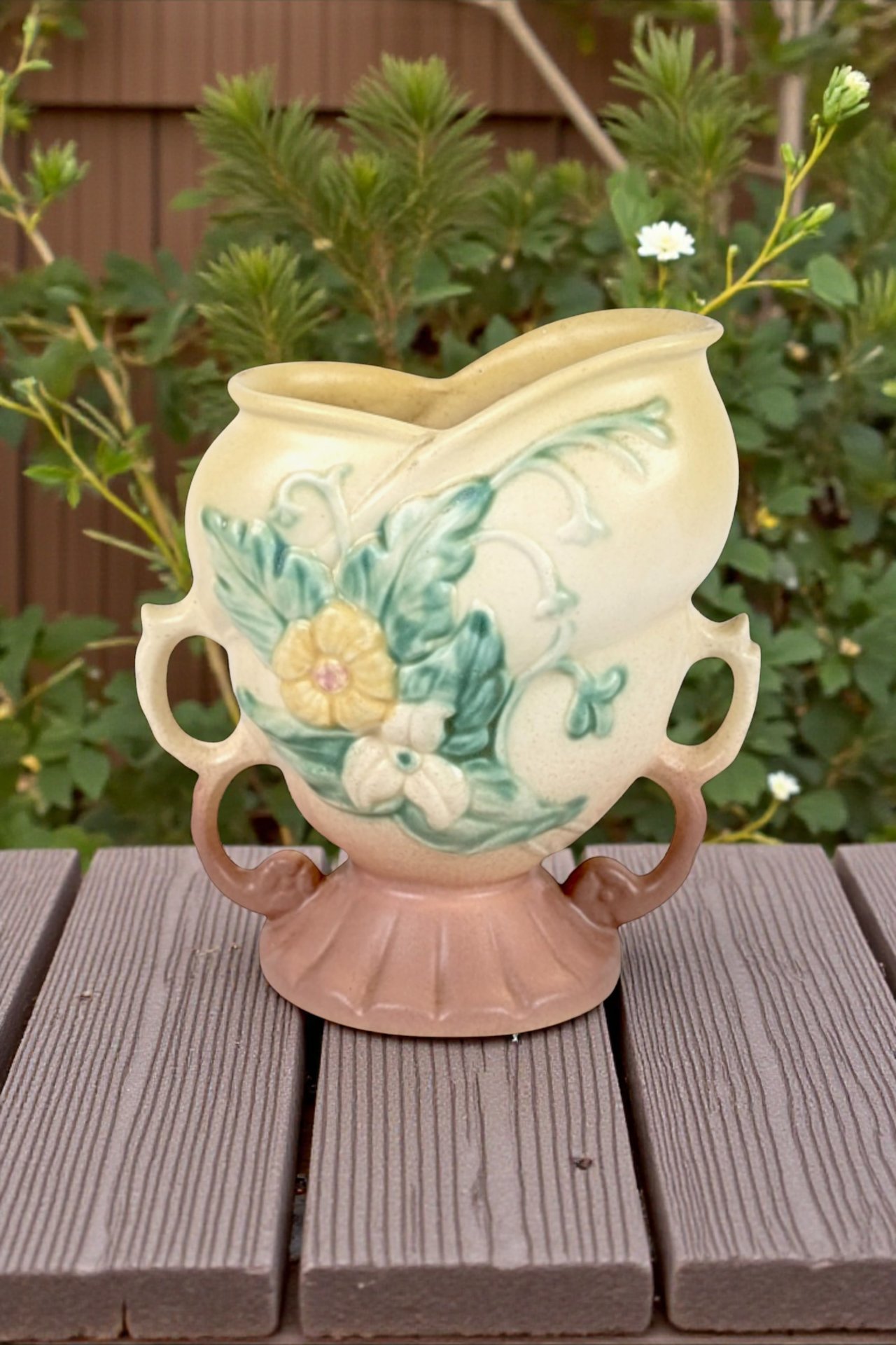 Vintage Hull Pottery Wildflower Vase
