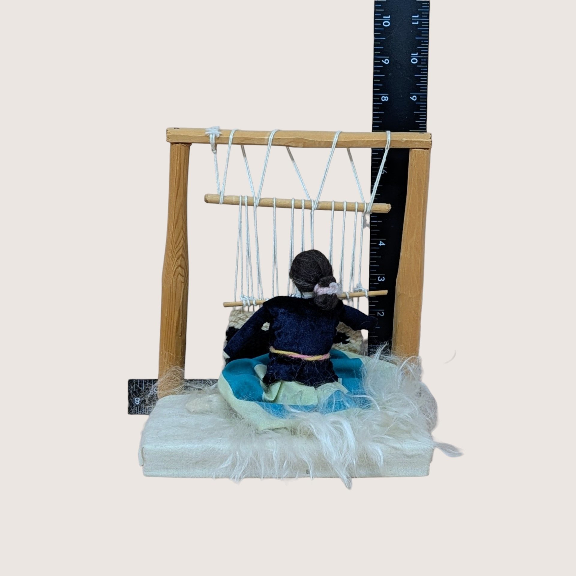 Mid-Century Navajo "Weaver at Loom" Diorama