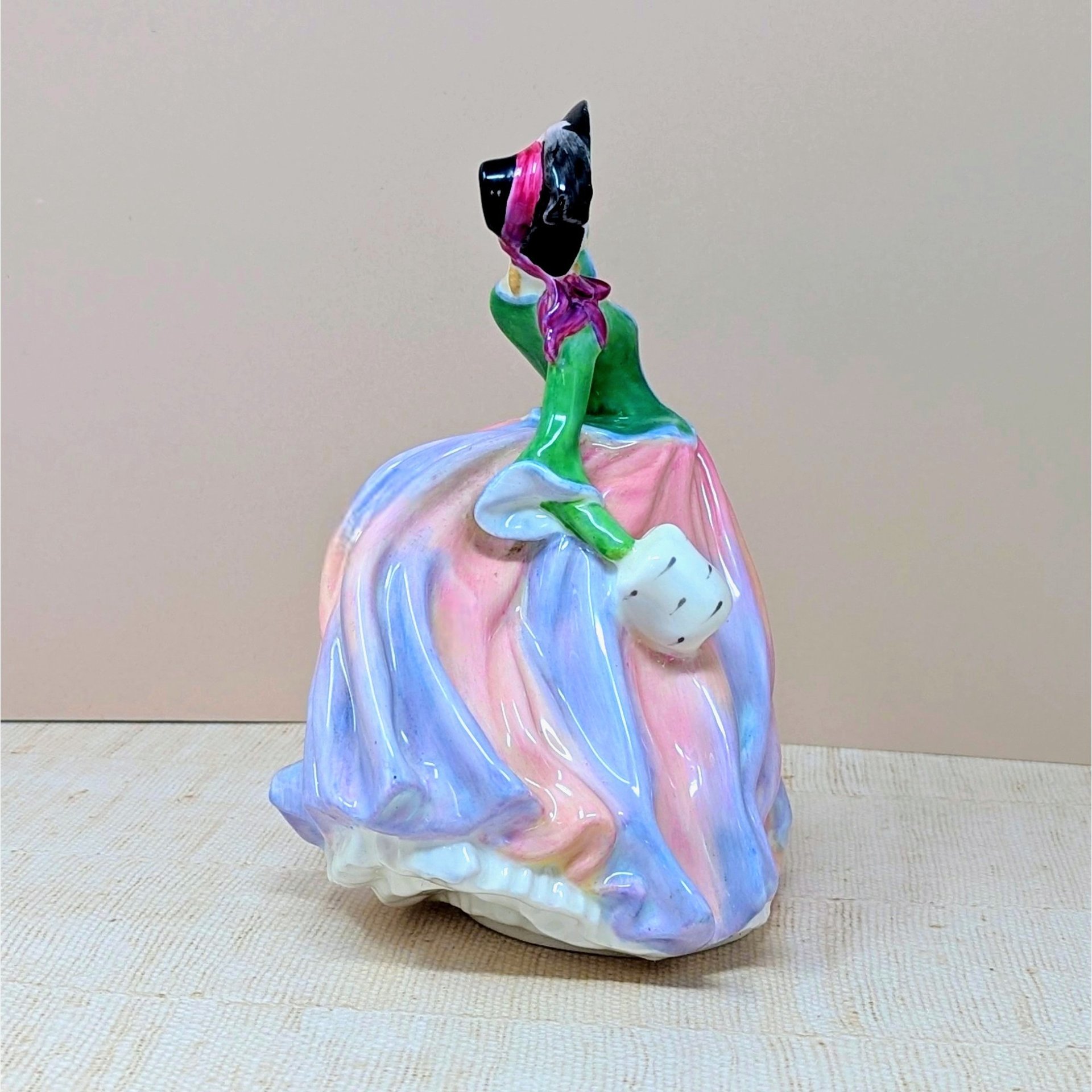 1939 Royal Doulton Autumn Breezes Figurine