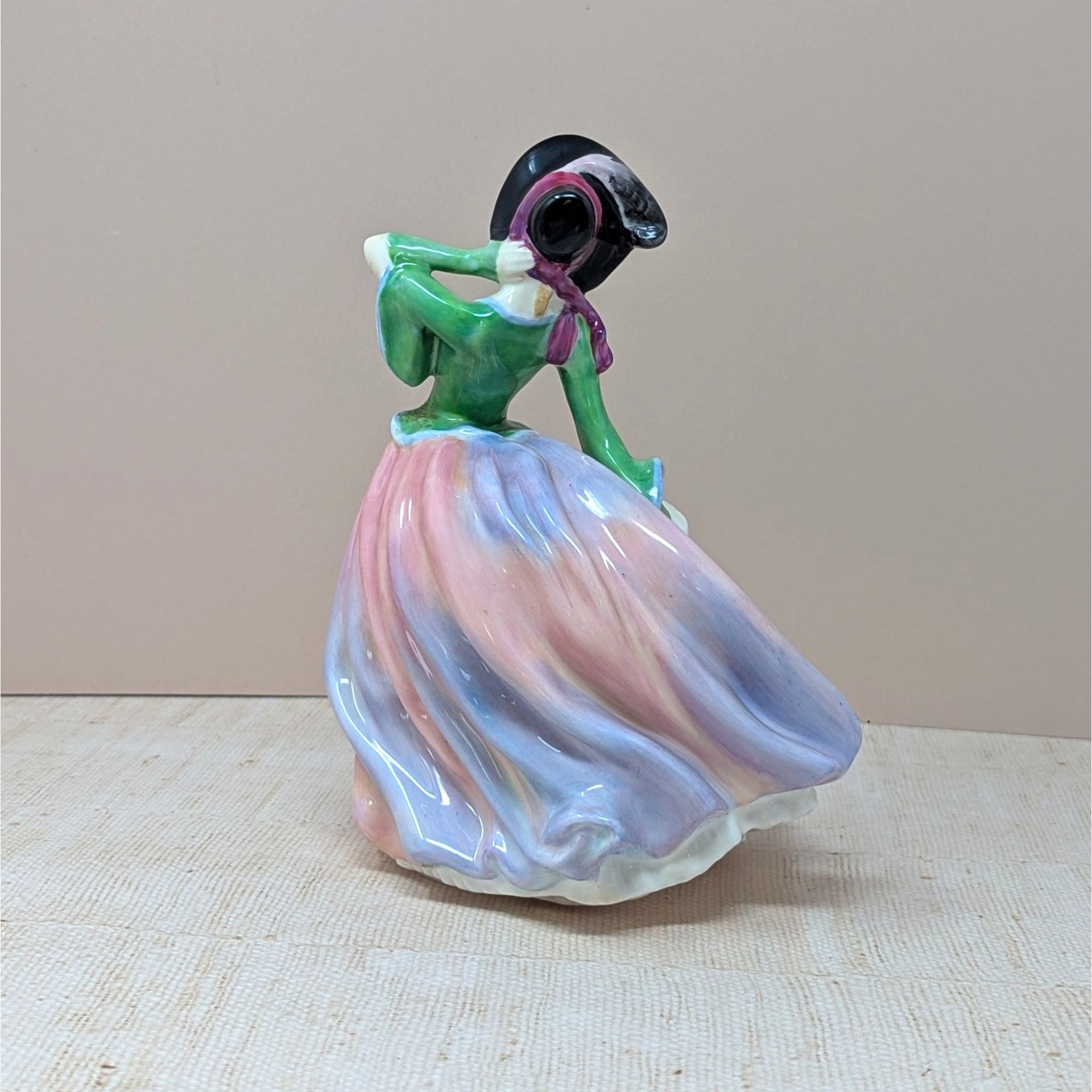1939 Royal Doulton Autumn Breezes Figurine – Edwardian Fine Porcelain Heritage