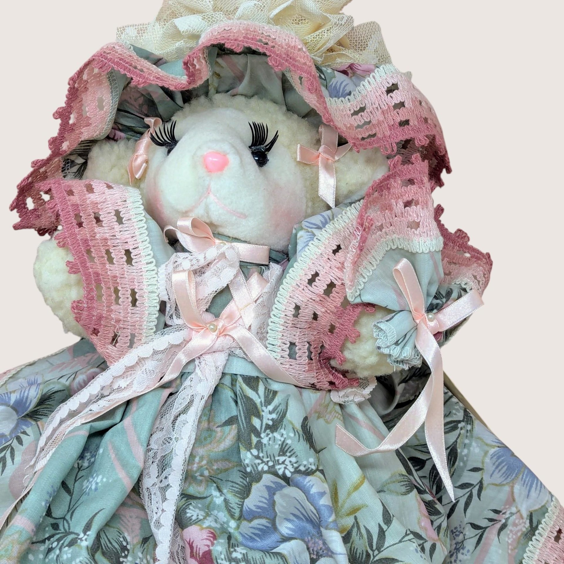1992 Corrie Ruth Beary Special Creations Handcrafted Lamb