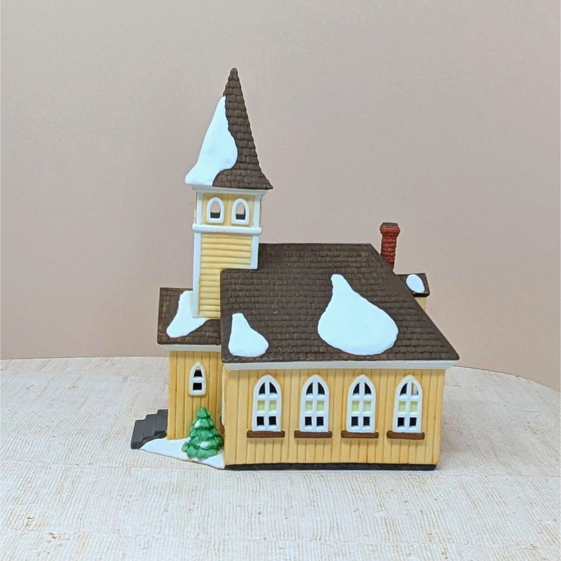 1990 Dept 56 Sleepy Hollow Village Church 