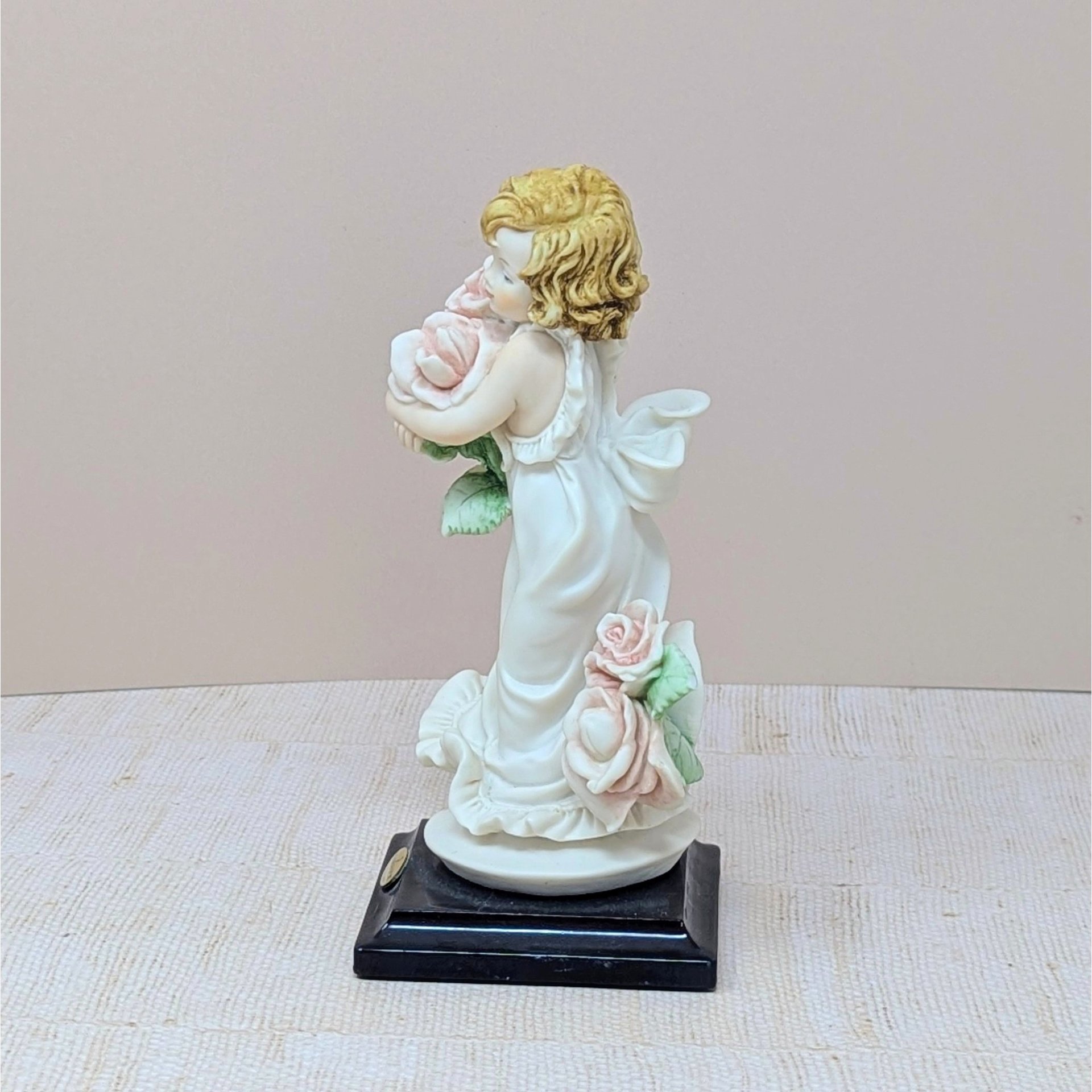 1999 Giuseppe Armani "Rosette" Figurine