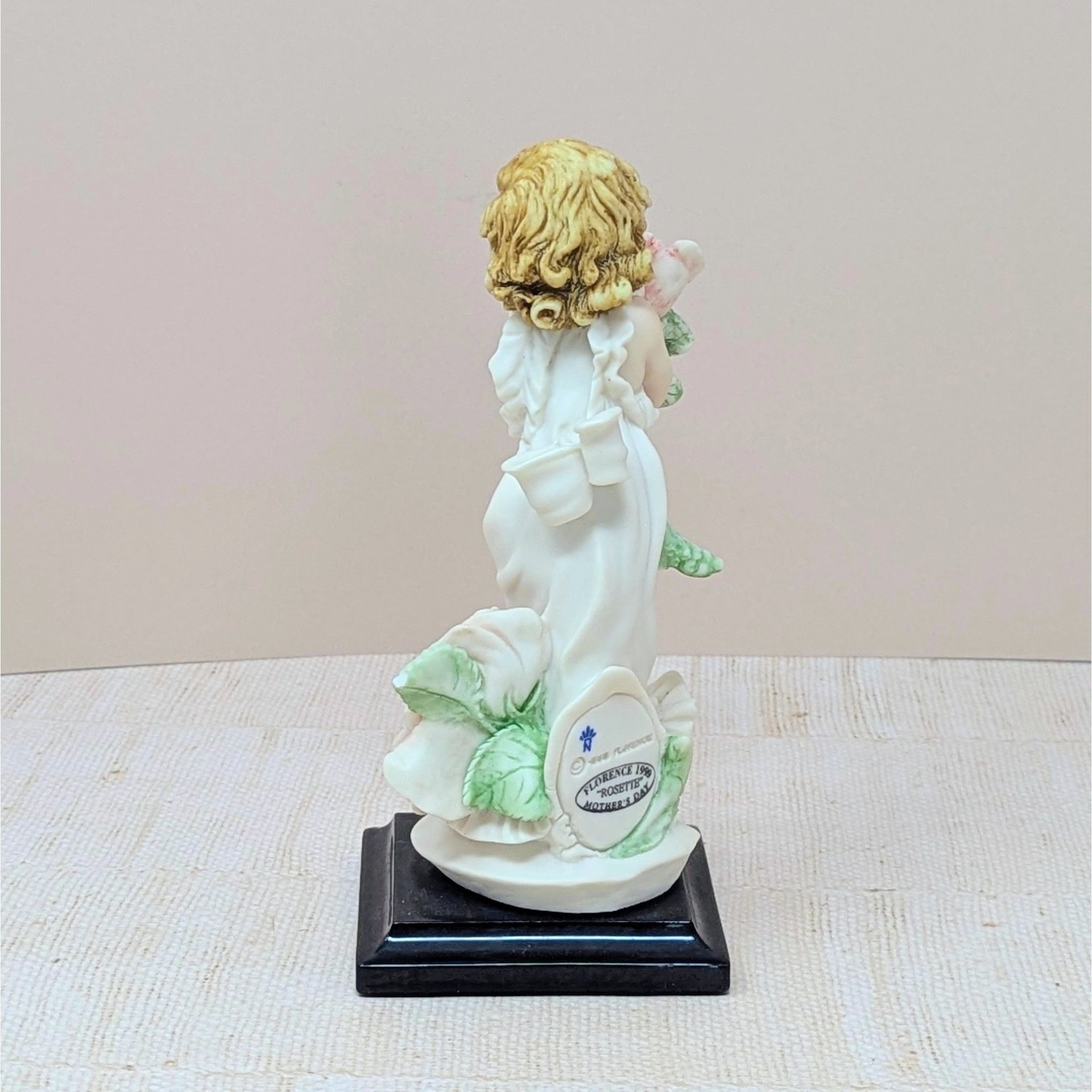 1999 Giuseppe Armani "Rosette" Figurine
