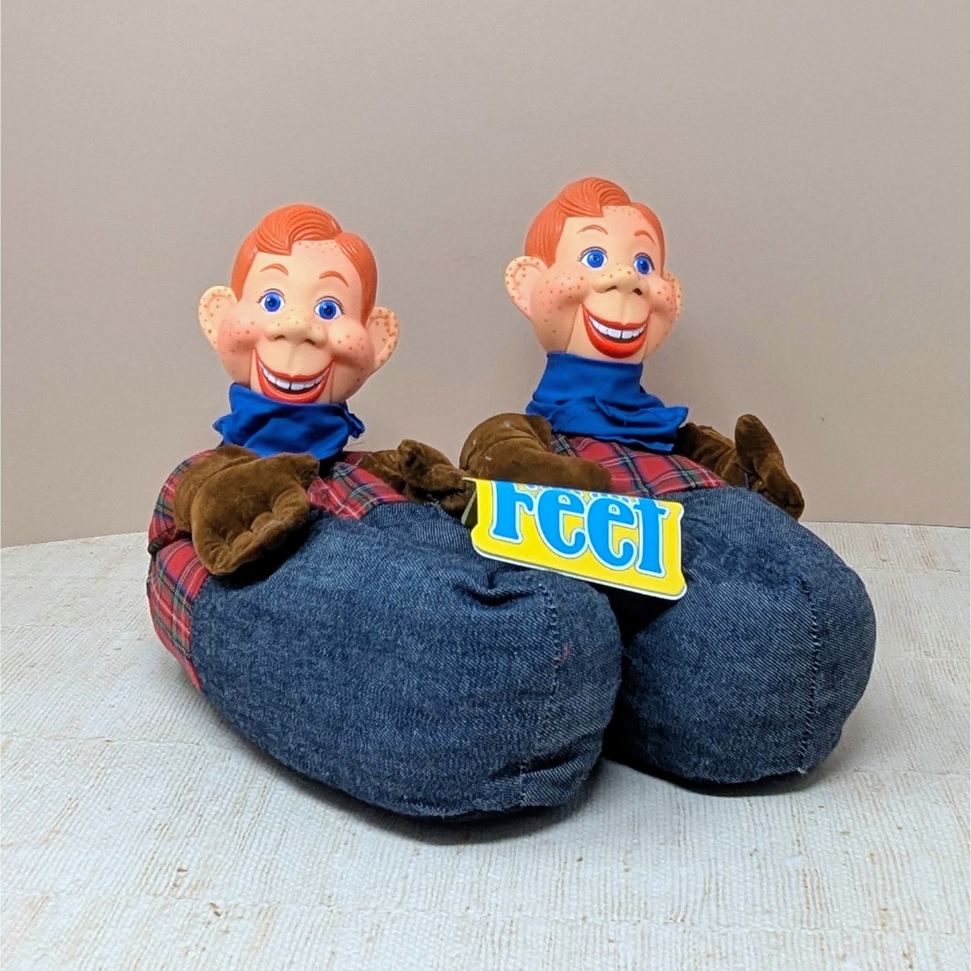 1988 Carousel Howdy Doody Child Size Slippers – NWT Deadstock Kitsch