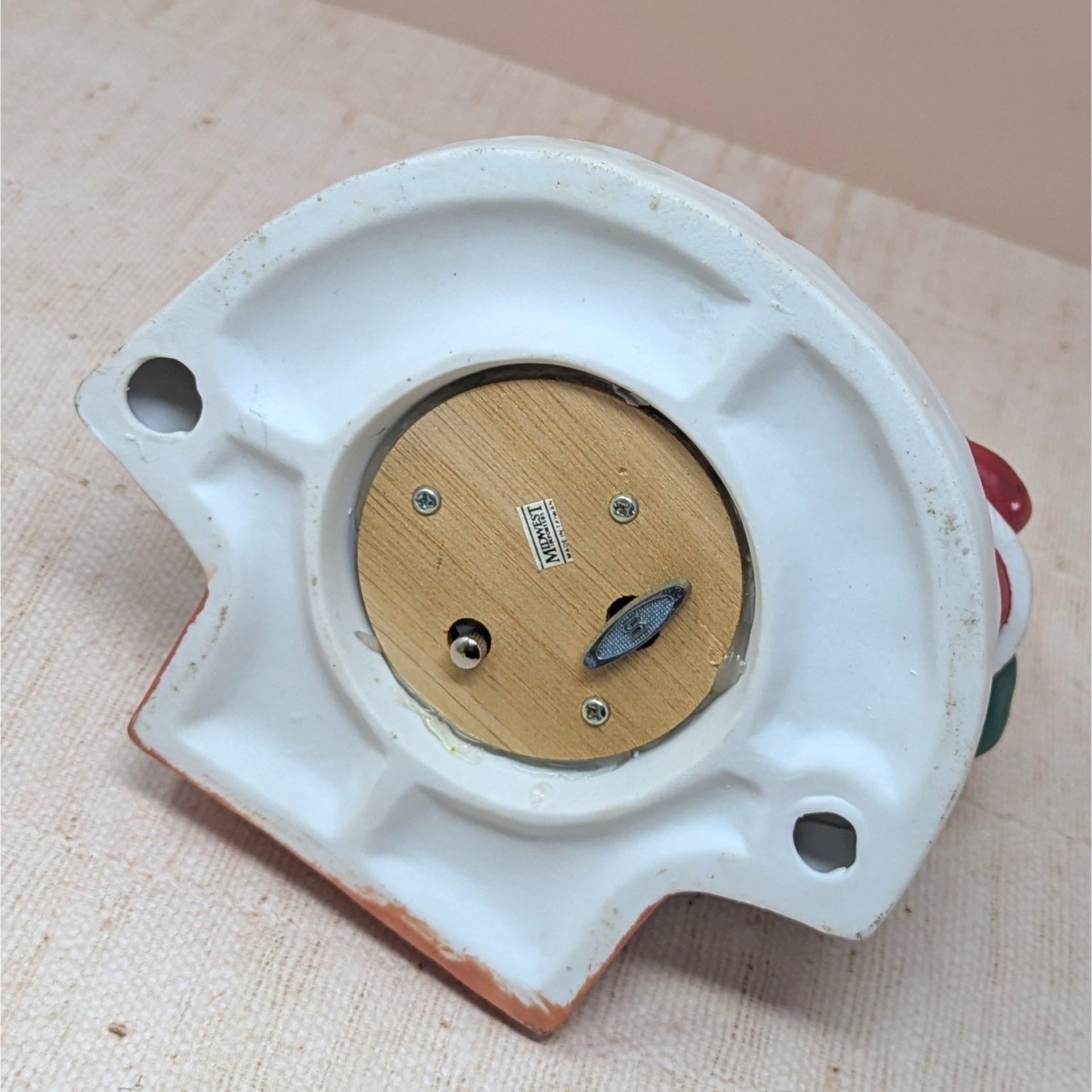 1980s Midwest Santa at Window Music Box – Holiday Decor