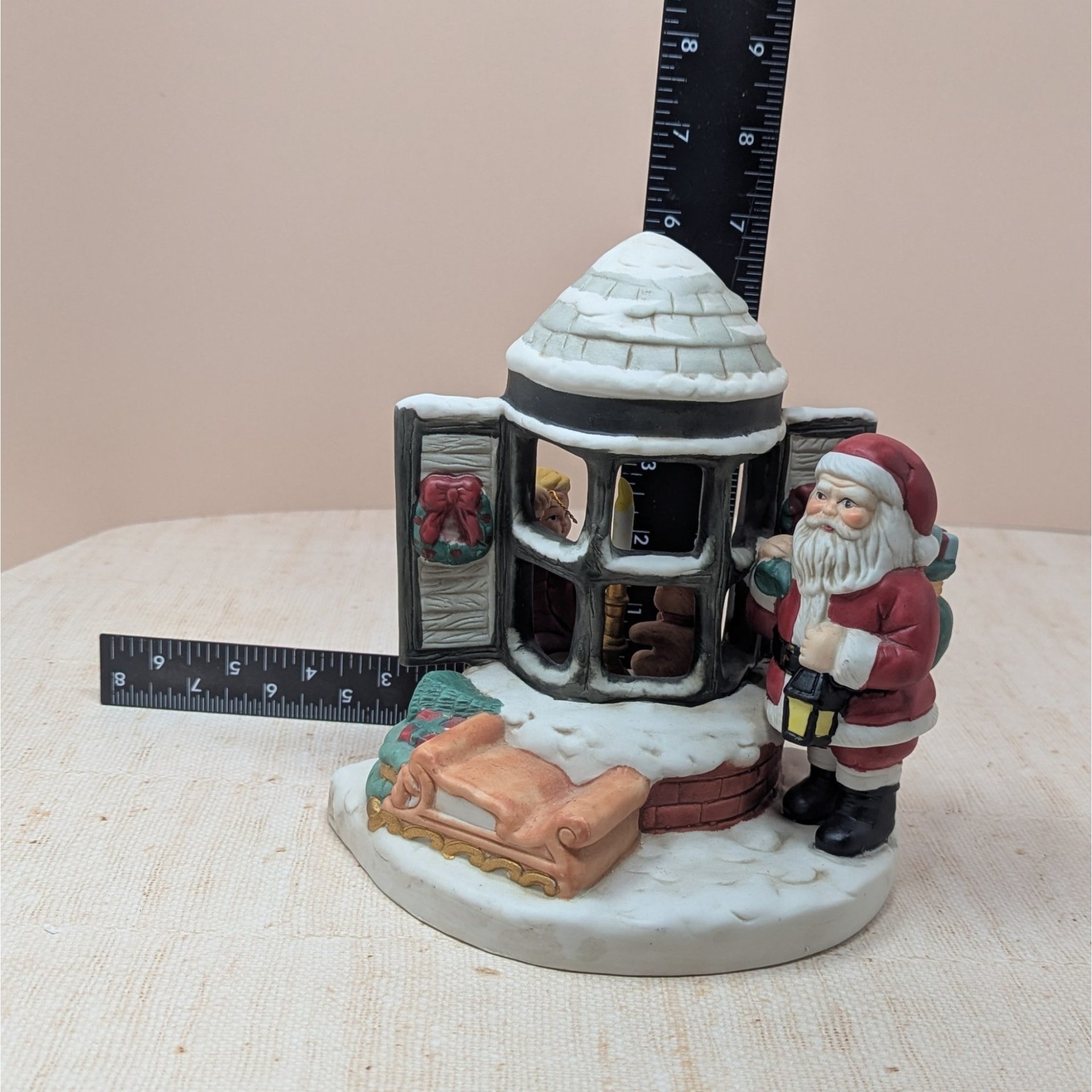 1980s Midwest Santa at Window Music Box – Holiday Decor