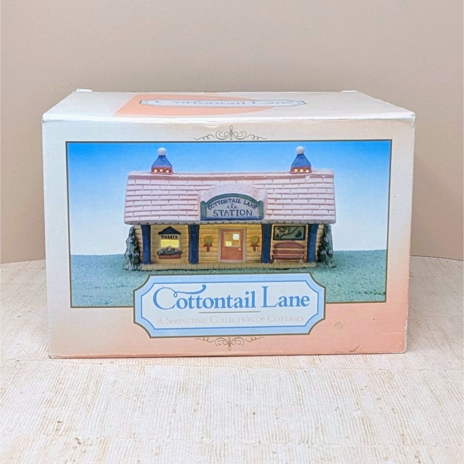 1990s Midwest Cottontail Lane Station