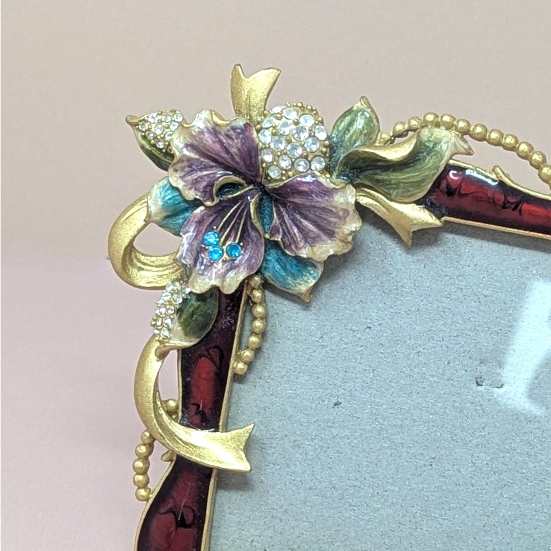 Vintage Jeweled High Heel Photo Frame – Enameled Flower & Crystal 3.5x5