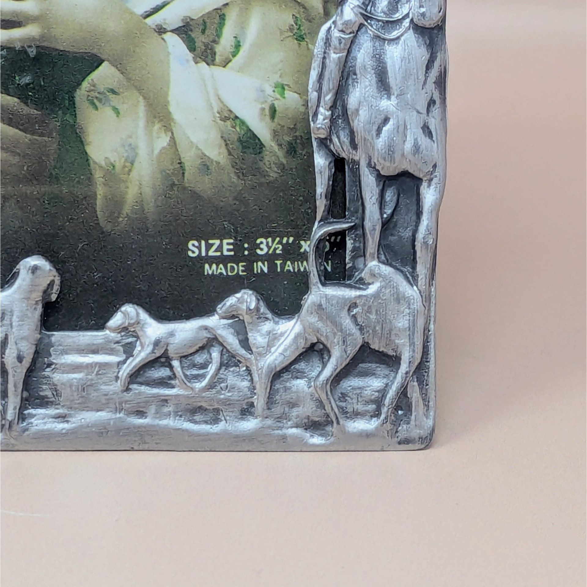 Sporting Collection: Fox Hunt Equestrian Frame – High-Relief Cast Metal