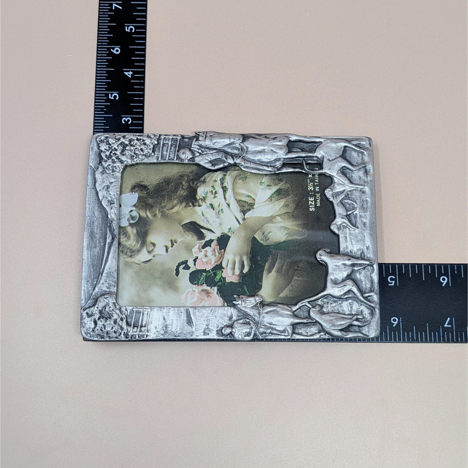 Sporting Collection: Fox Hunt Equestrian Frame – High-Relief Cast Metal