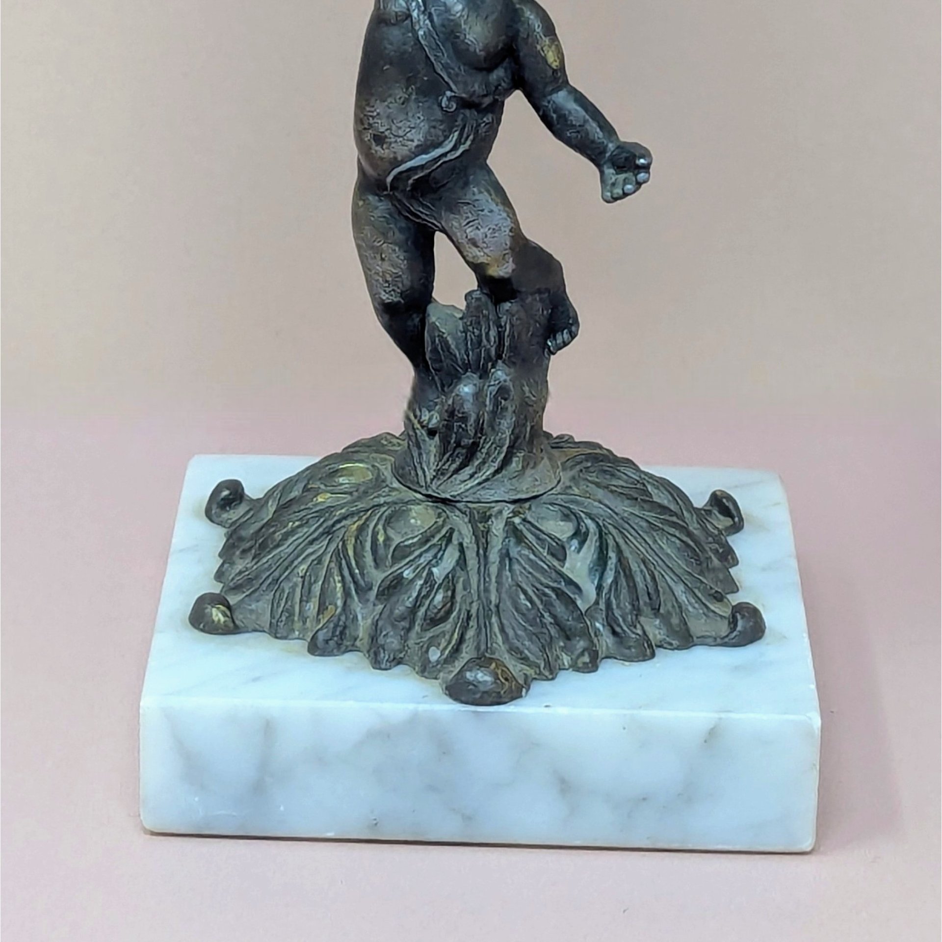 Vintage Hollywood Regency Cherub – Marble & Amber Glass Figural Candle Holder