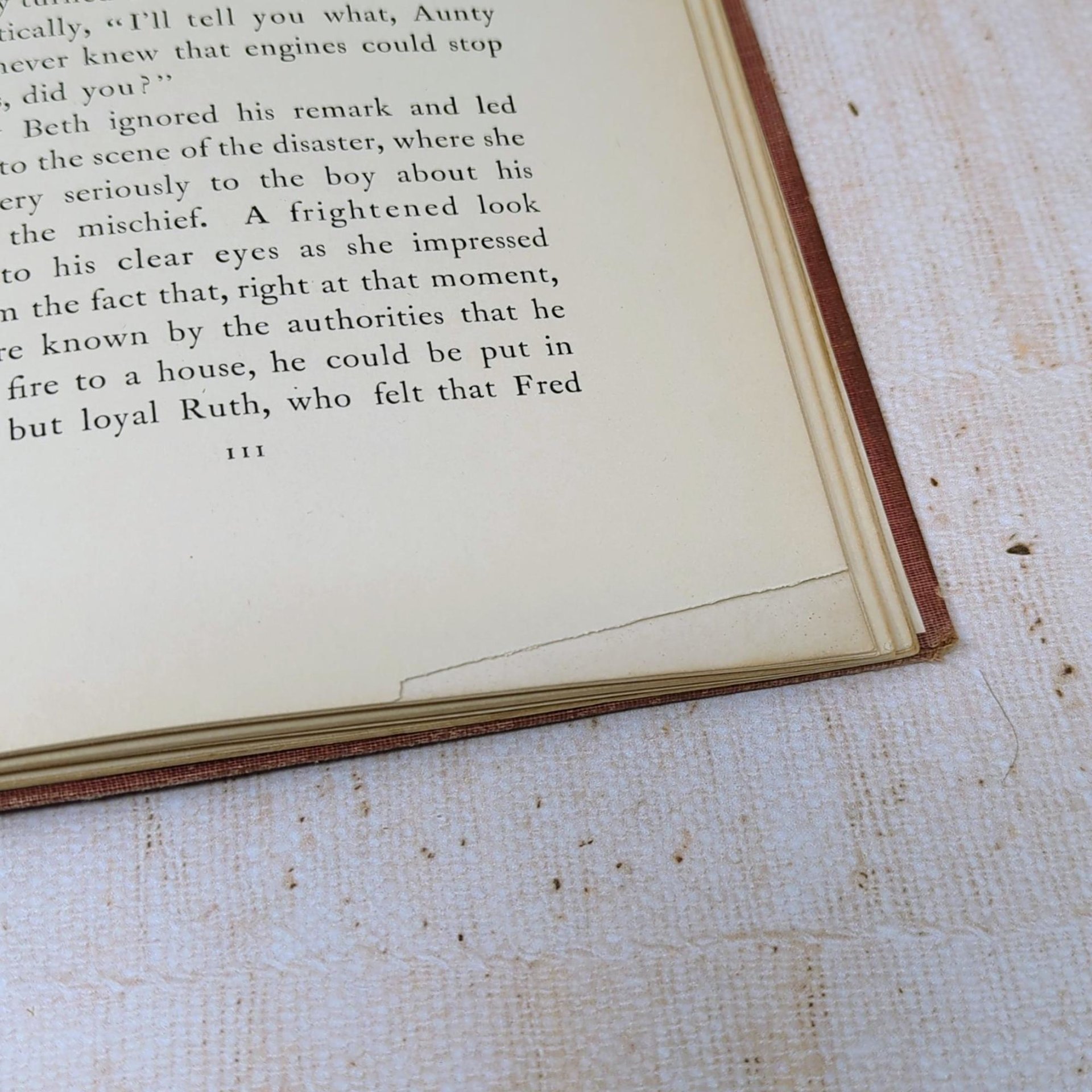 1905 Josephine Scribner Gates: The Story of the Three Dolls – Illustrated Volume