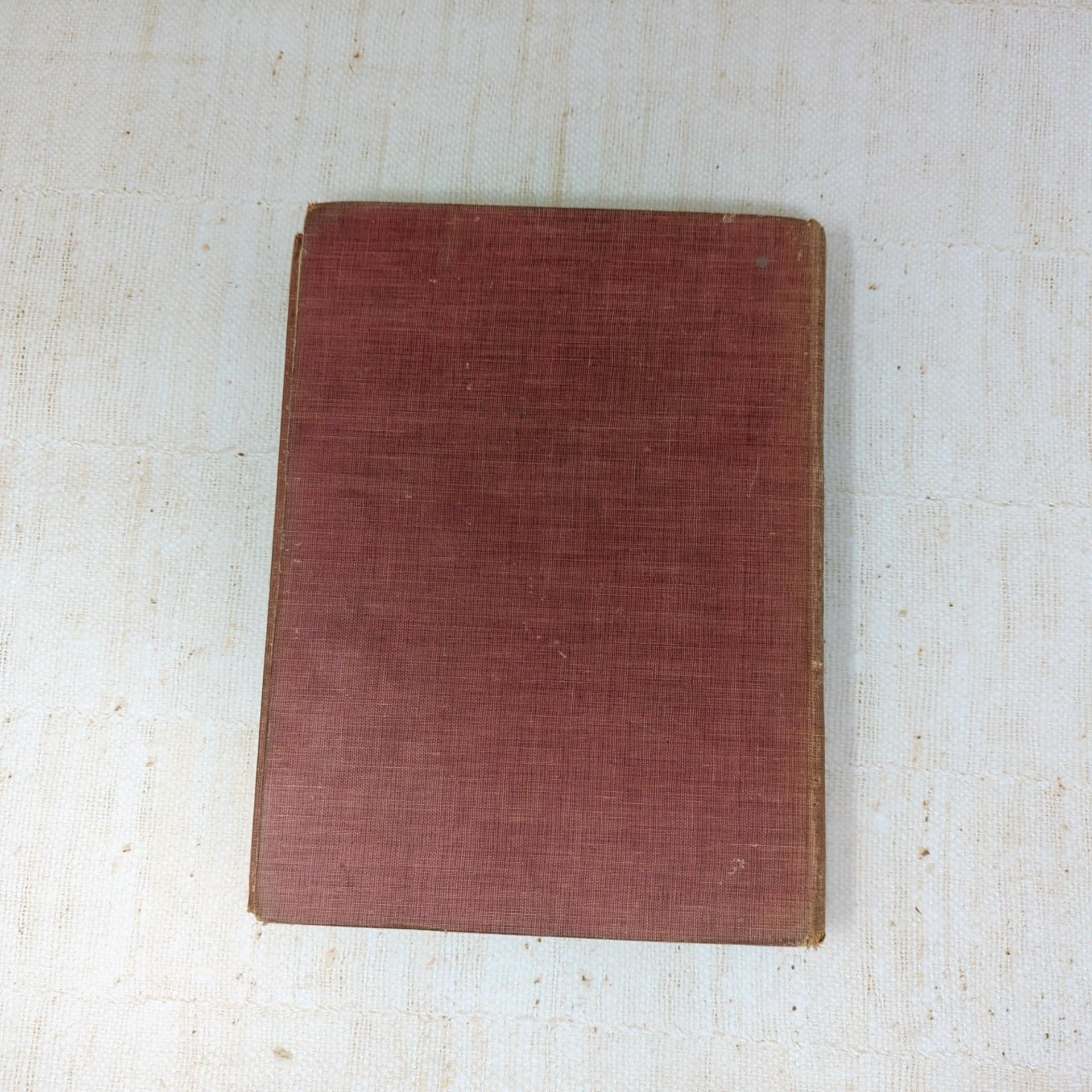 1905 Josephine Scribner Gates: The Story of the Three Dolls – Illustrated Volume