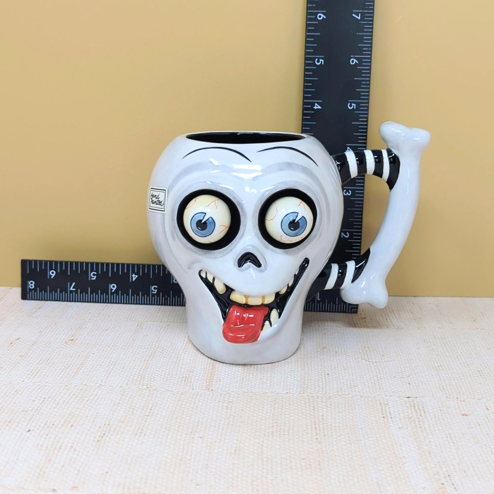 2002 Dept 56 Google Eye Skull Mug