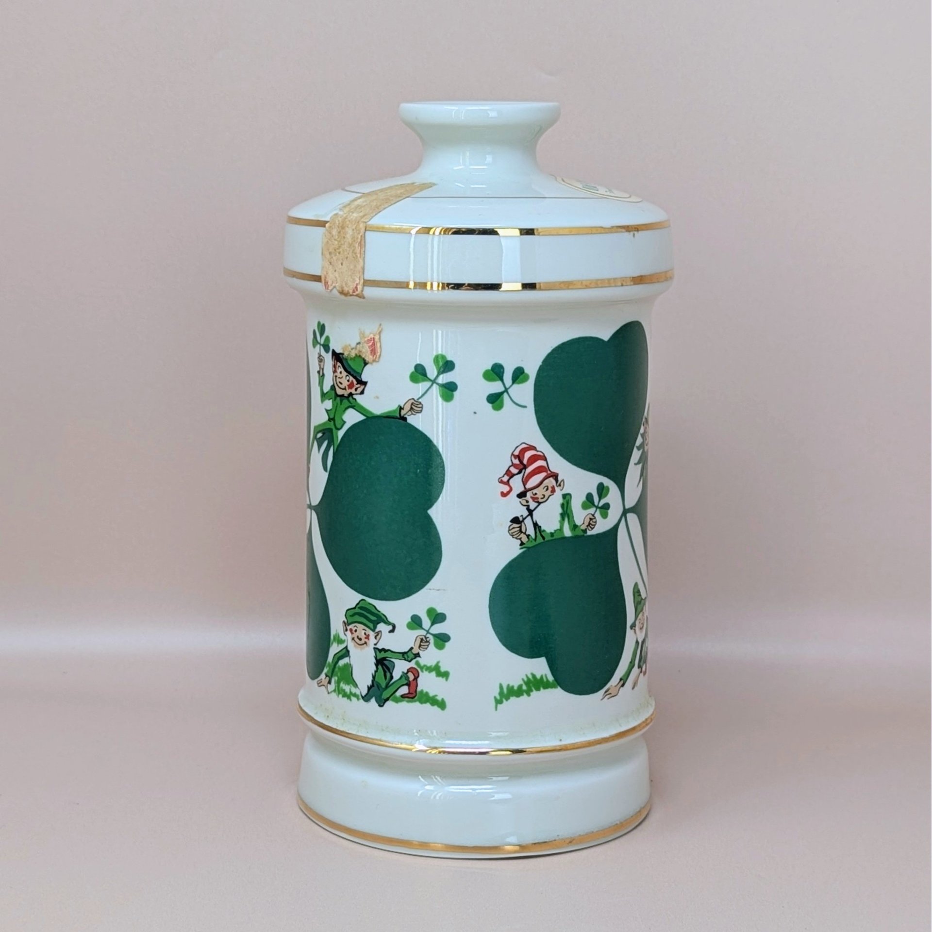 Old Commonwealth: St. Patrick's Day Porcelain Decanter – Whimsical Irish Decor