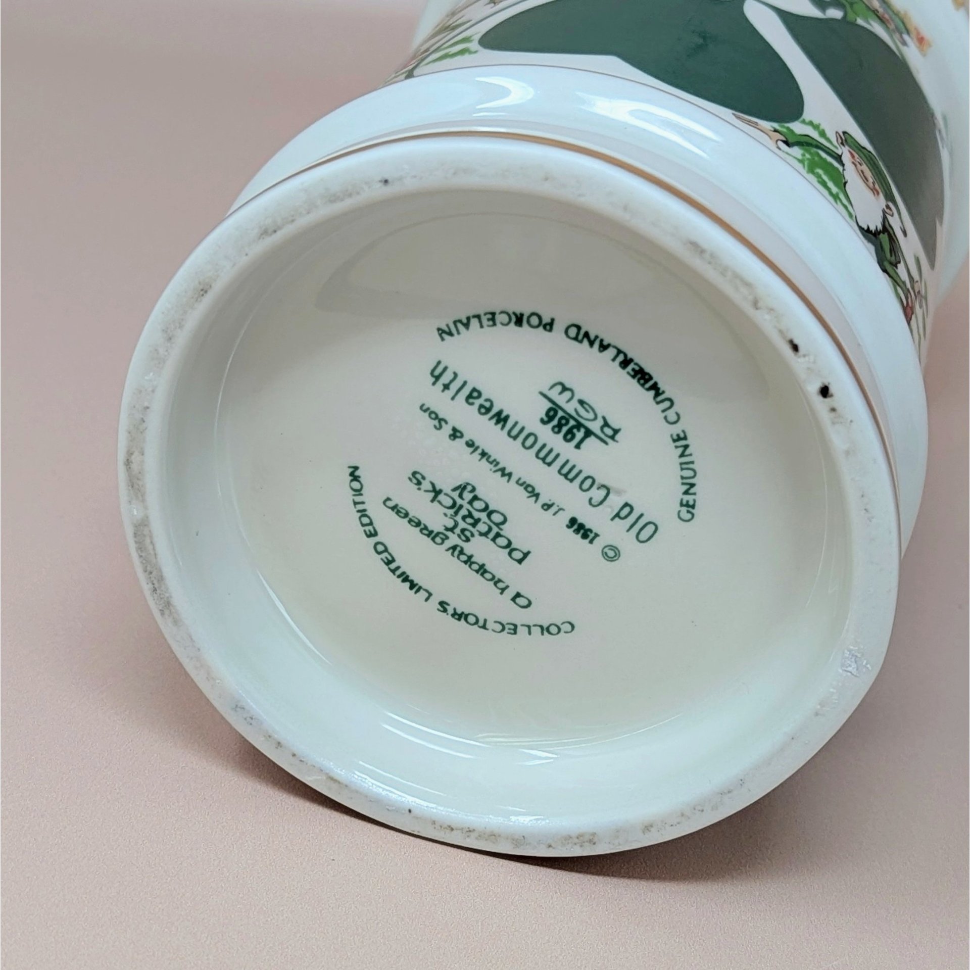 Old Commonwealth: St. Patrick's Day Porcelain Decanter – Whimsical Irish Decor