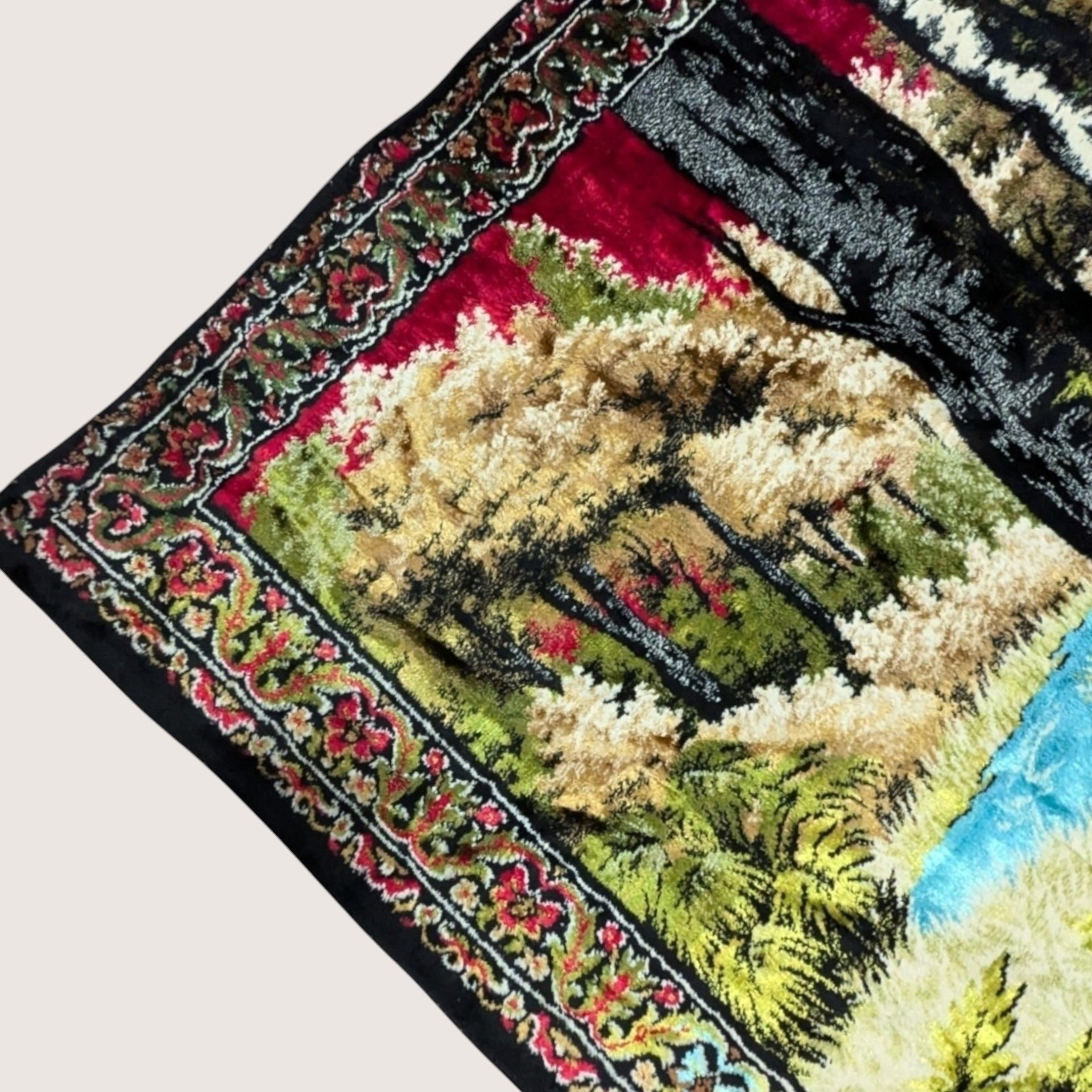 Vintage European Style Pheasant Woodland River Scene Wall Hanging Tapestry