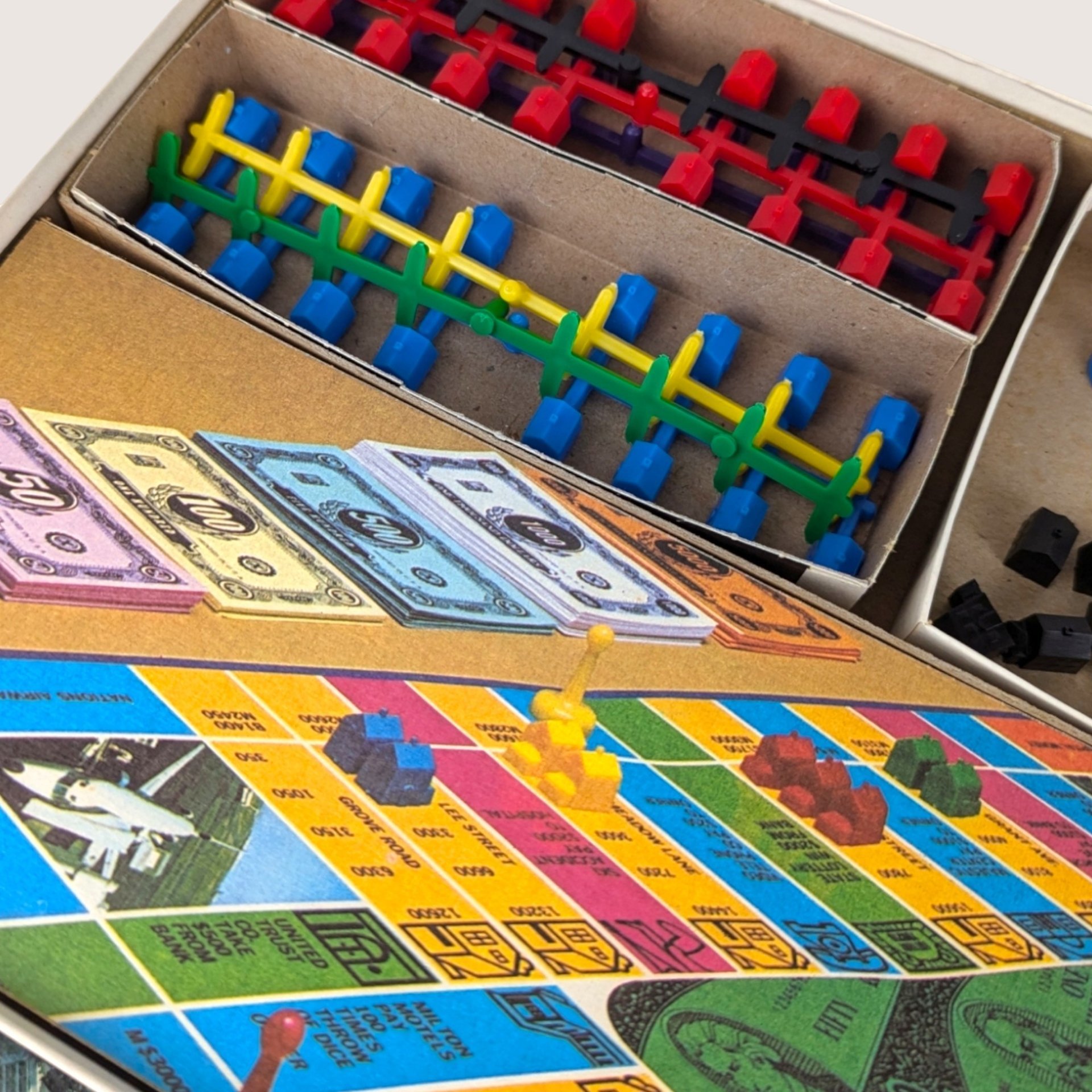 1974 Milton Bradley Easy Money Game