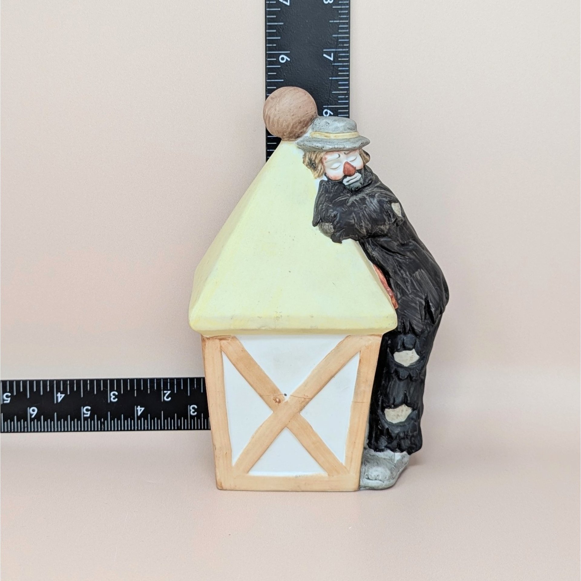 Flambro Emmett Kelly Jr. Clown Lantern Figurine