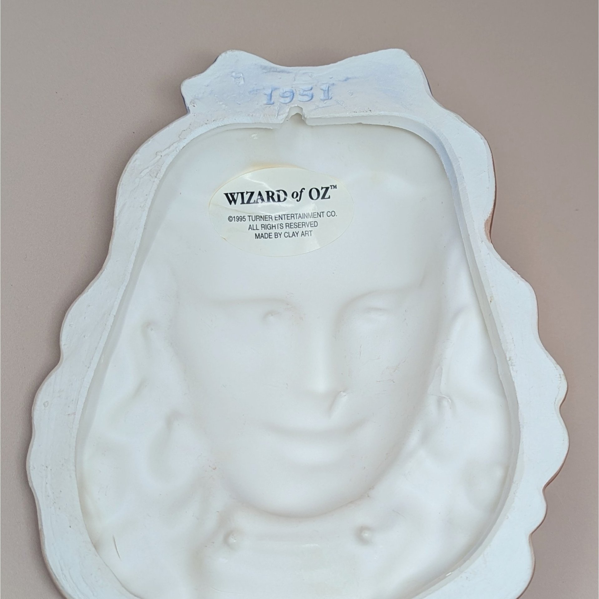 1995 Dorothy Wall Mask – Clay Art Wizard of Oz Ceramic