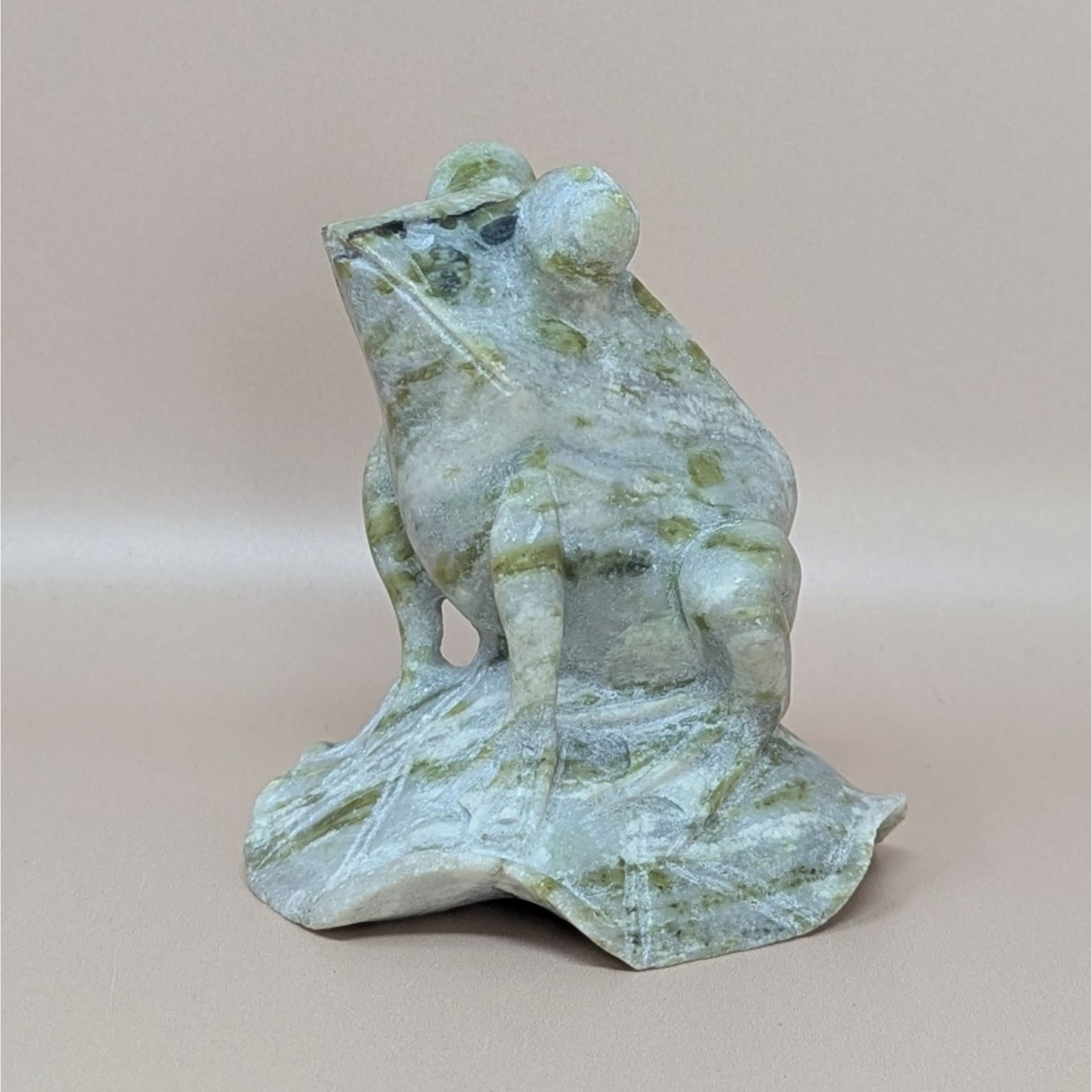 Nephrite Jade Frog – Vintage Chinese Hand Carved Stone – Artisan Figurine