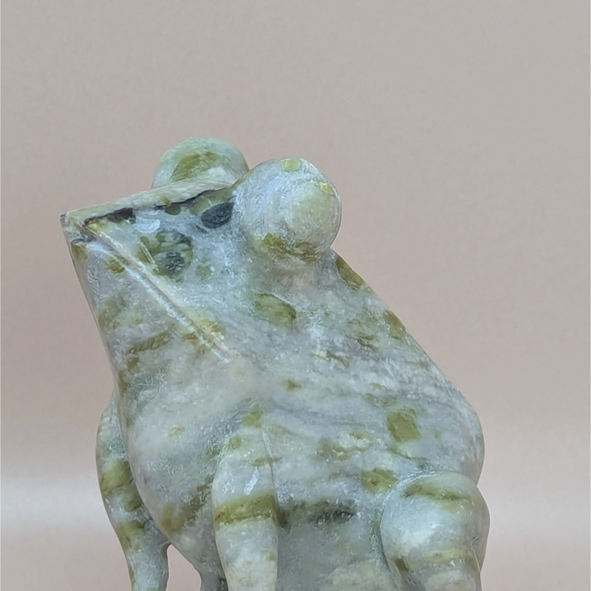 Nephrite Jade Frog – Vintage Chinese Hand Carved Stone – Artisan Figurine