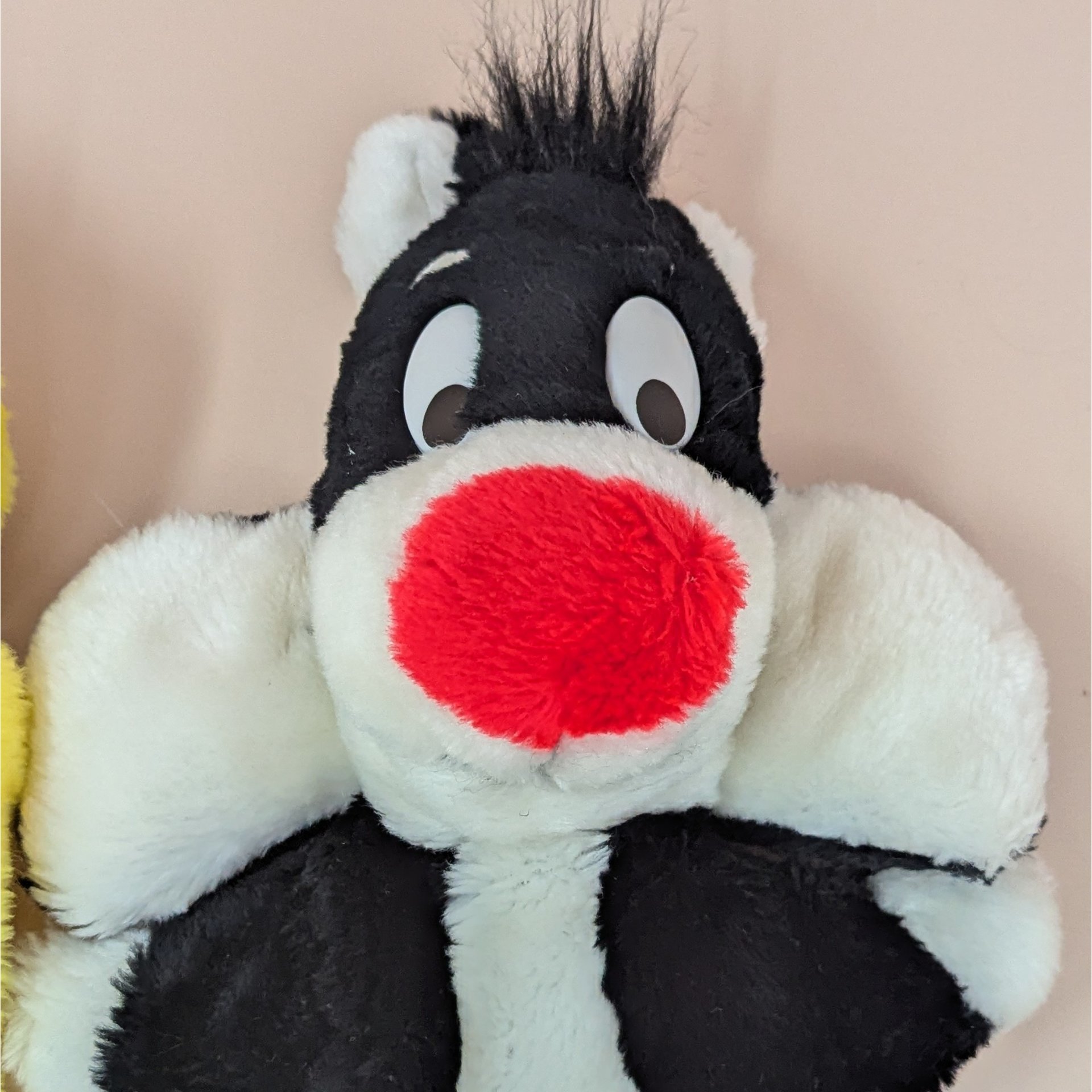 1971 Warner Bros Tweety & Sylvester Plush Hand Puppets