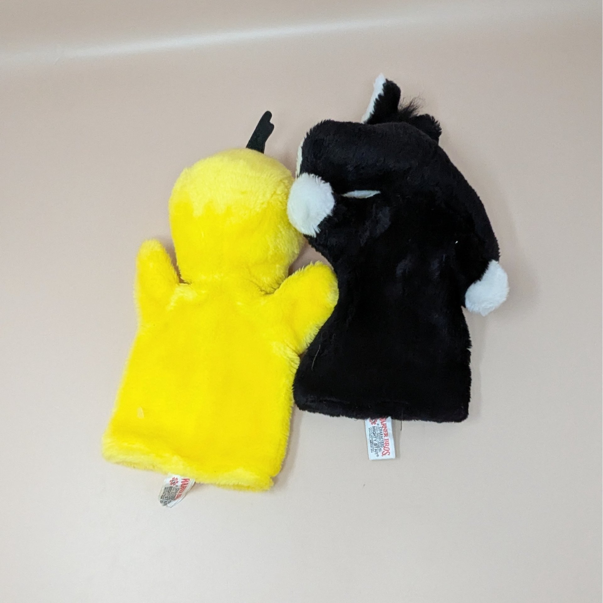 1971 Warner Bros Tweety & Sylvester Plush Hand Puppets