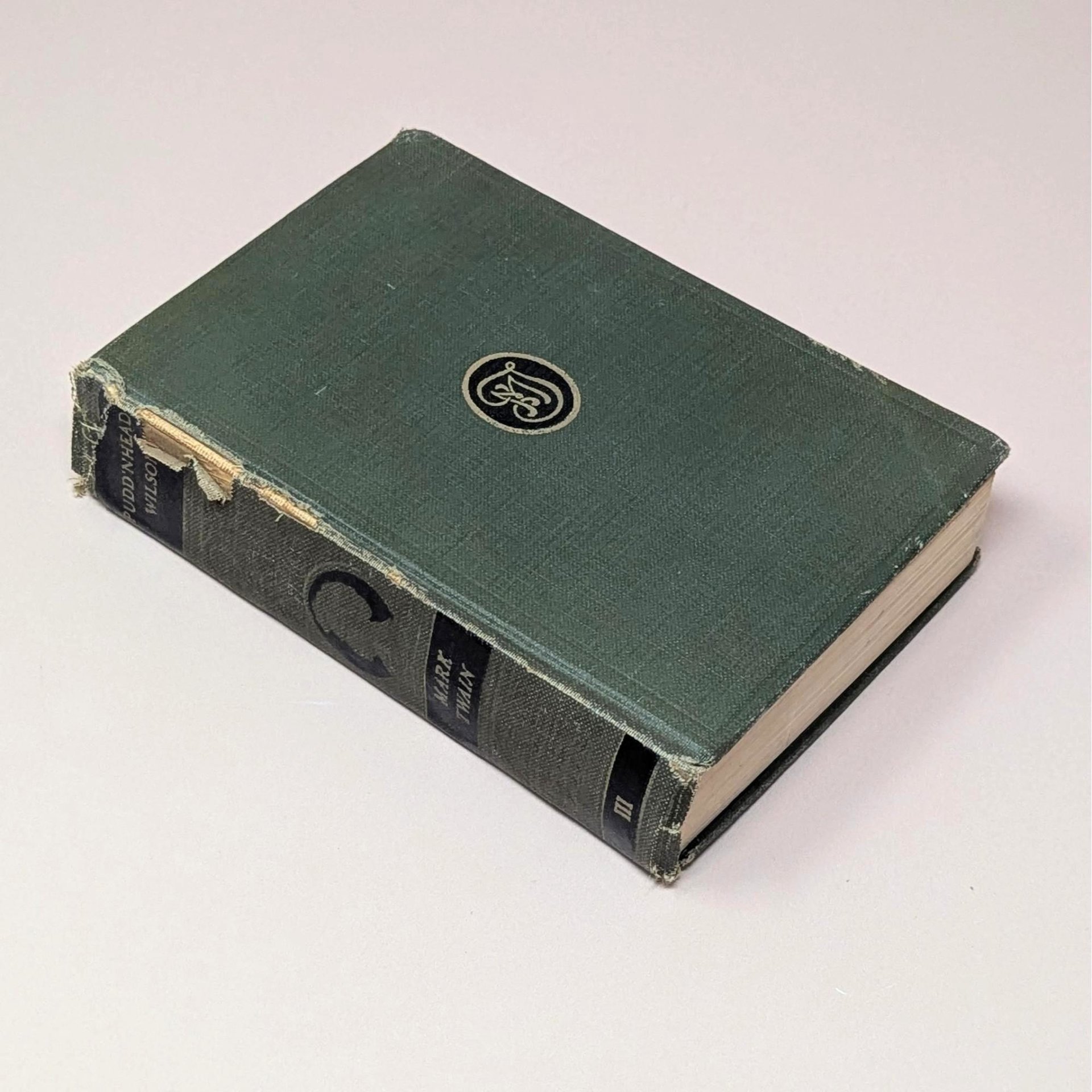 1922 Puddnhead Wilson by Mark Twain