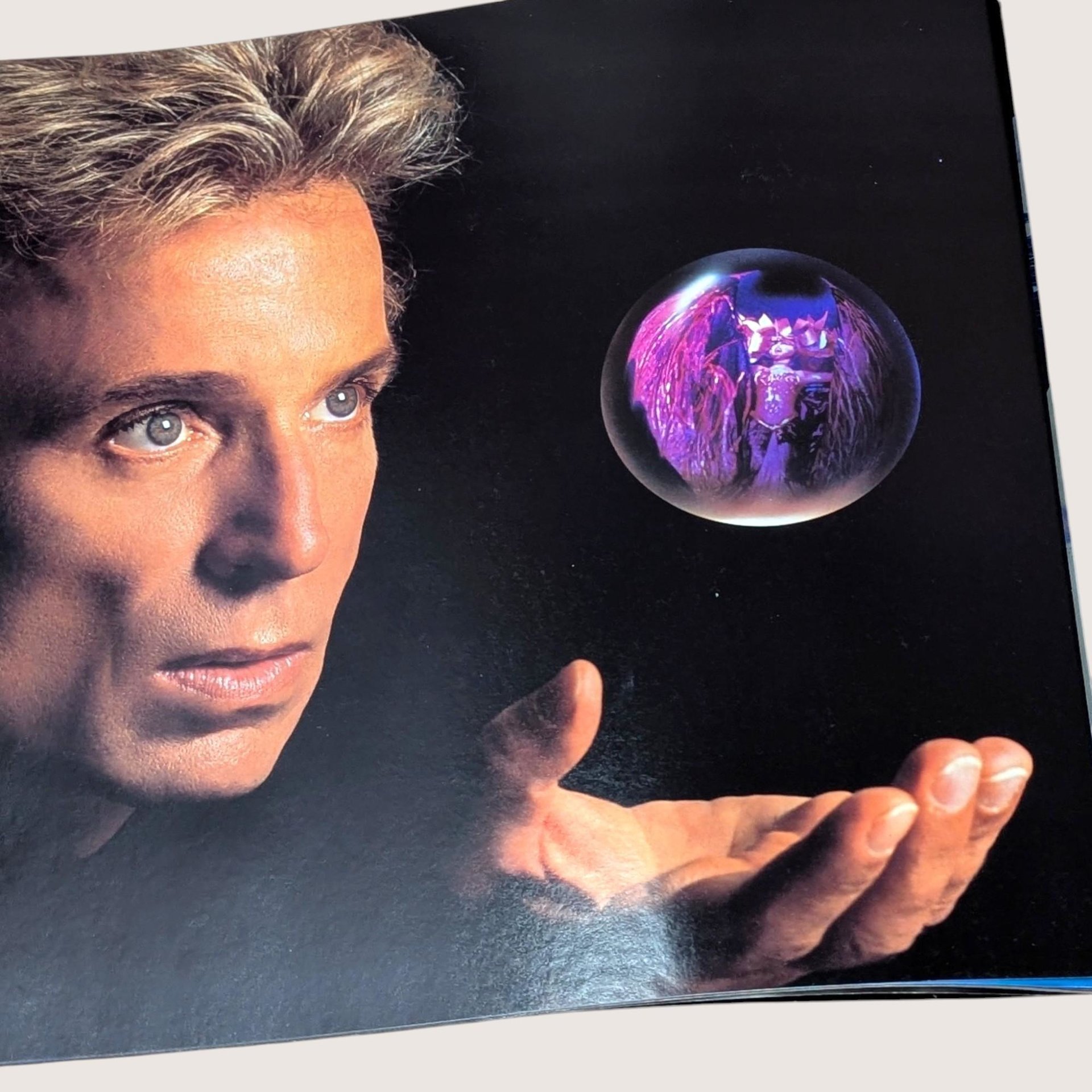 1990 Siegfried and Roy Mirage Souvenier Program Book