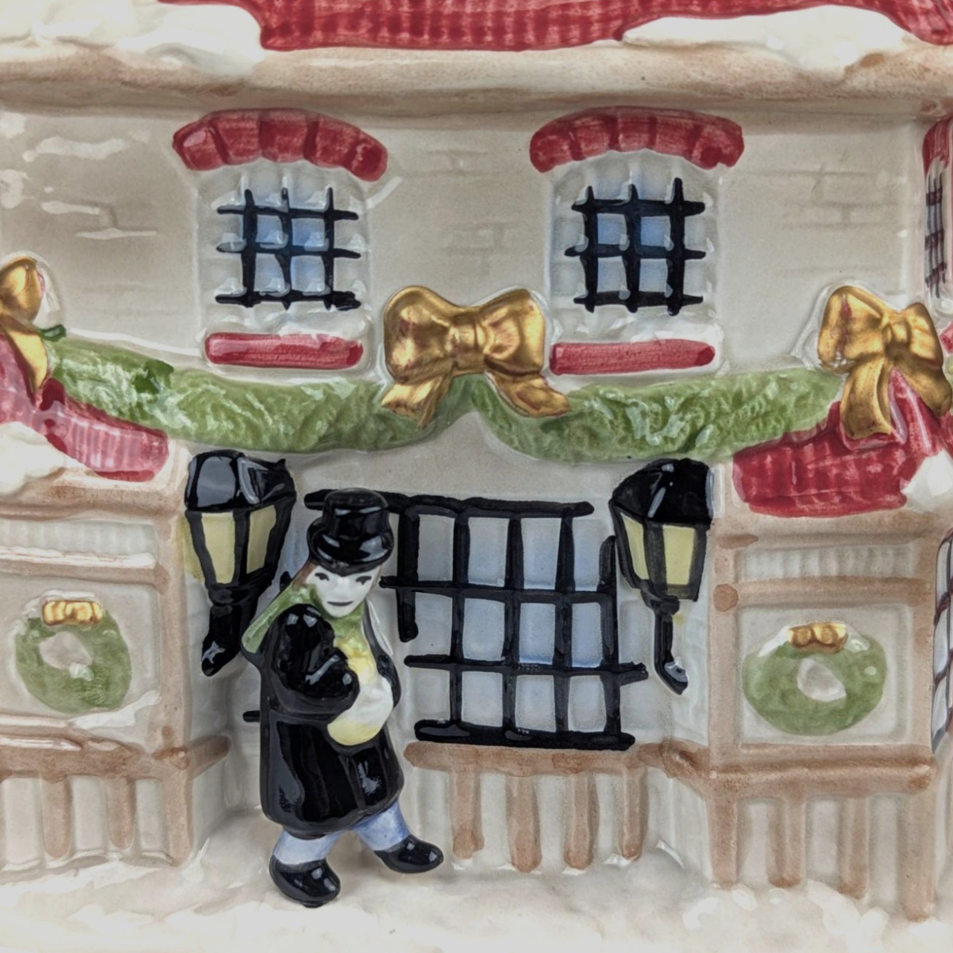 1997 Fitz and Floyd Dickens Ceramic Cottage Teapot