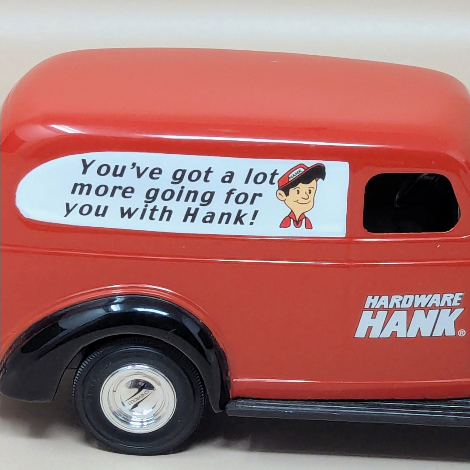 2001 ERTL 1946 Chevy Suburban Hardware Hank Die Cast Bank
