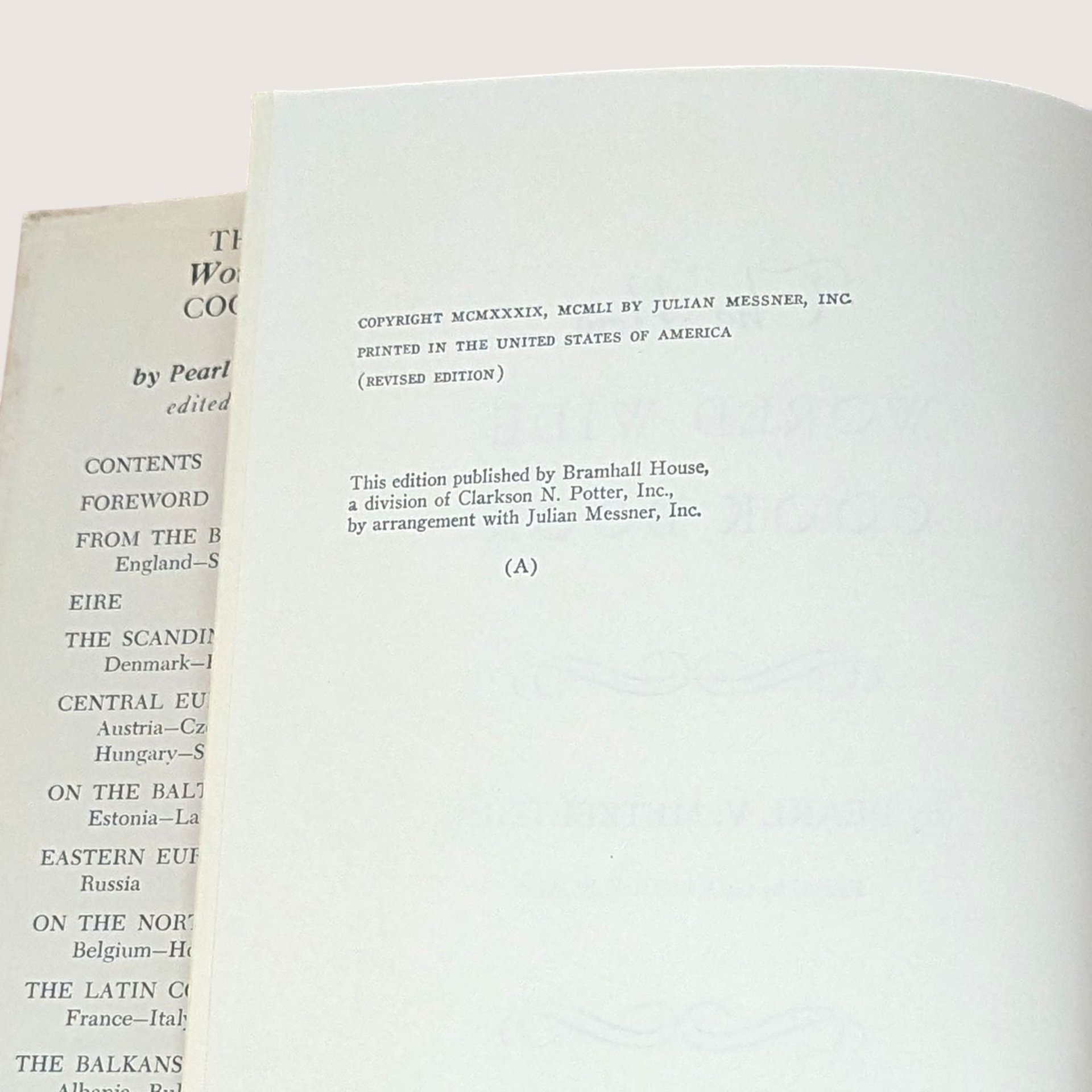 1939 The New World Wide Cook Book Pearl V Metzelthin Hardcover