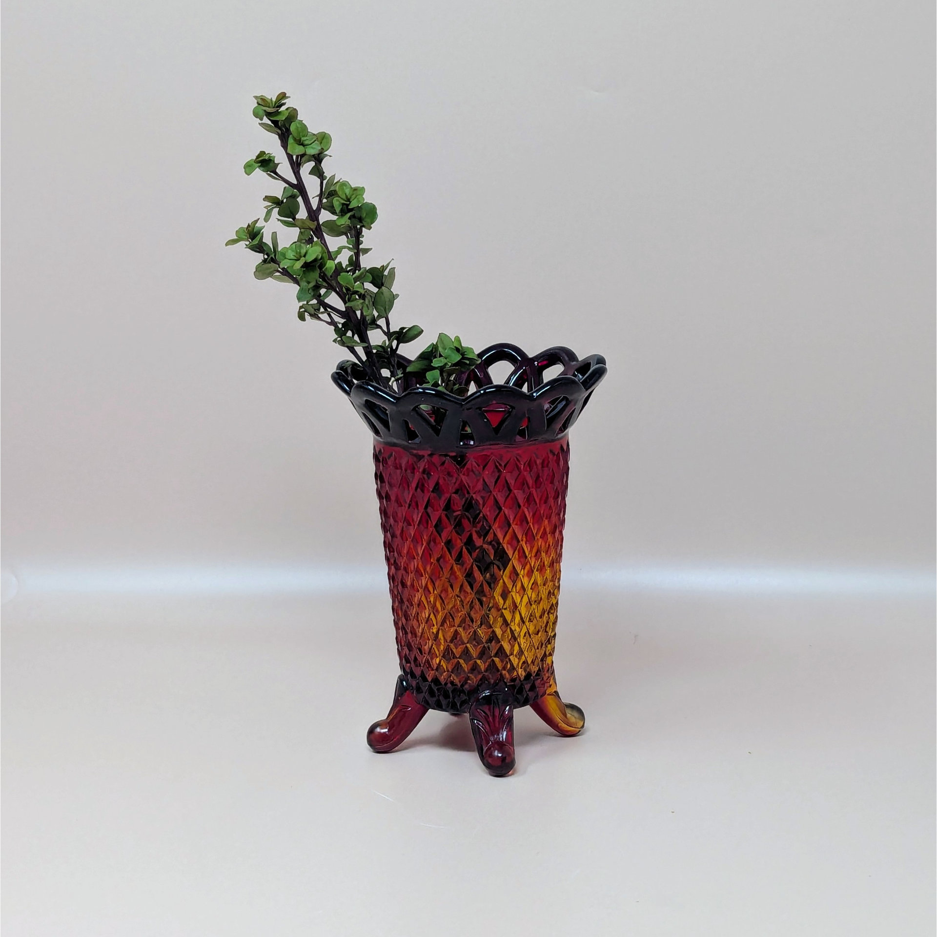 Vintage Imperial Glass Amberina Lace Edge 5 inch Vase