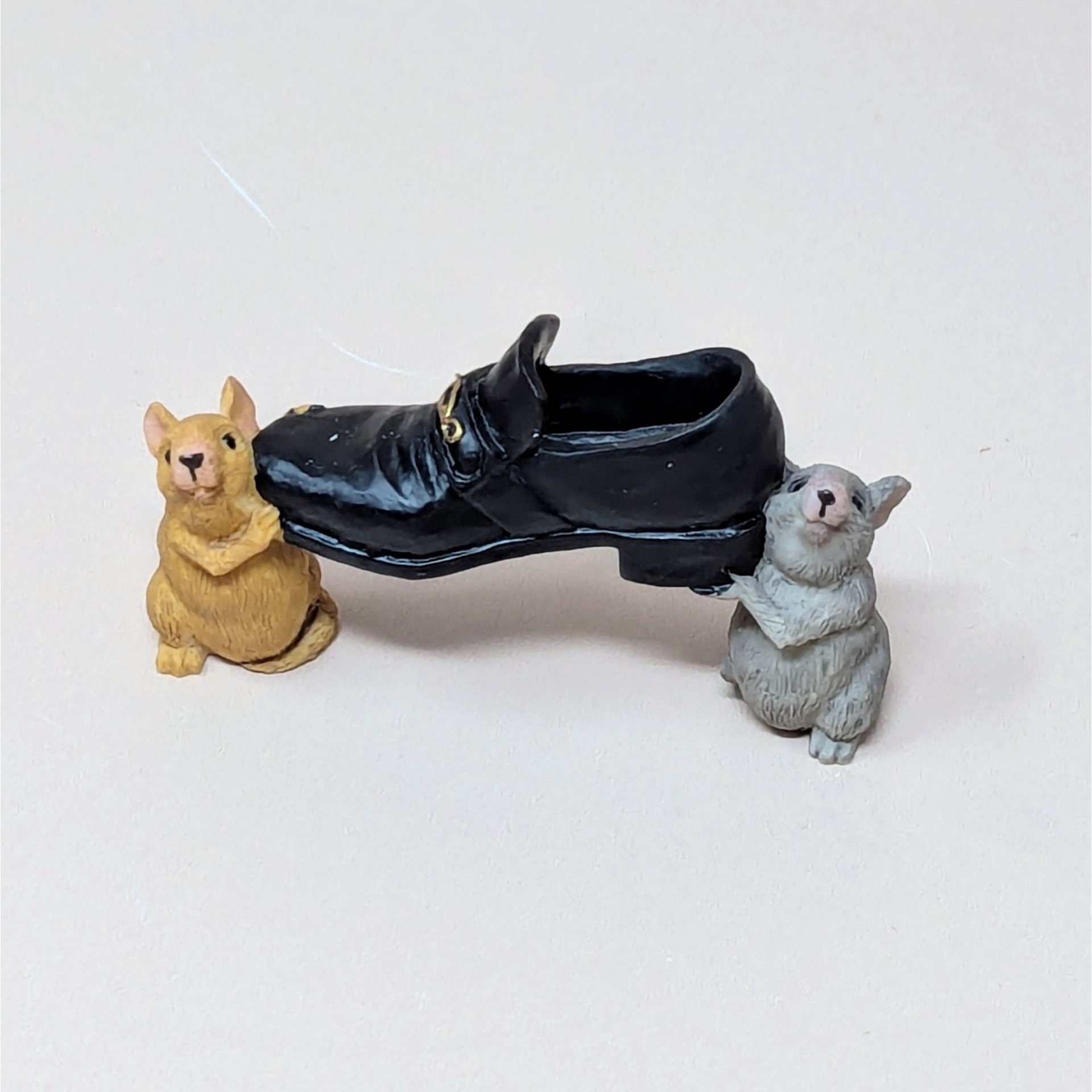 Vintage Dept 56 Santa's Dress Rehearsal Figure Set
