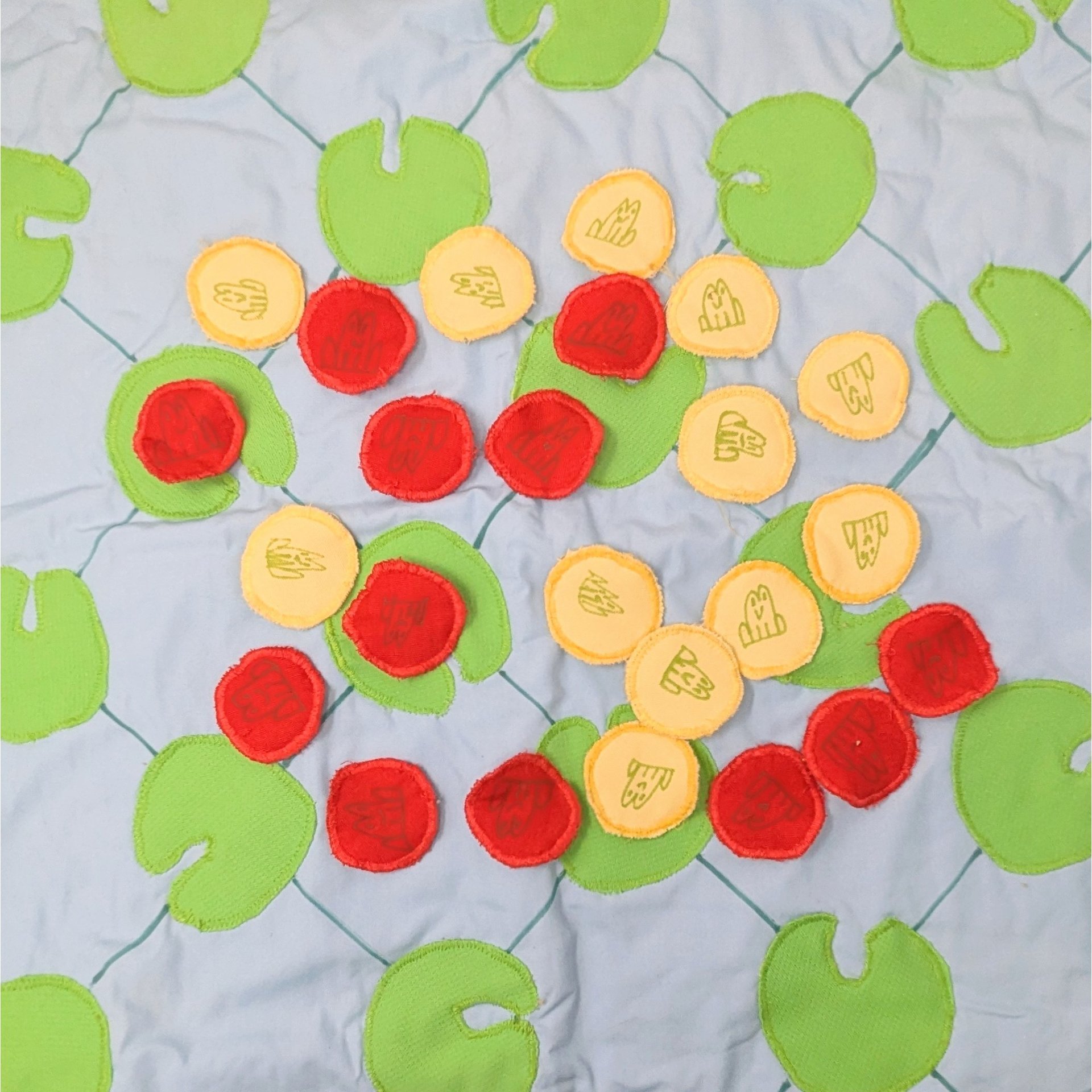 Vintage Handmade Frog Lilypad Fabric Game