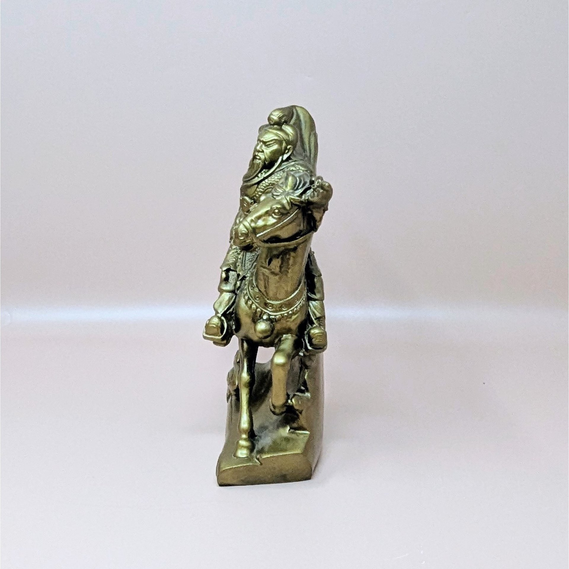 1980s Guan Yu Resin Warrior Statue